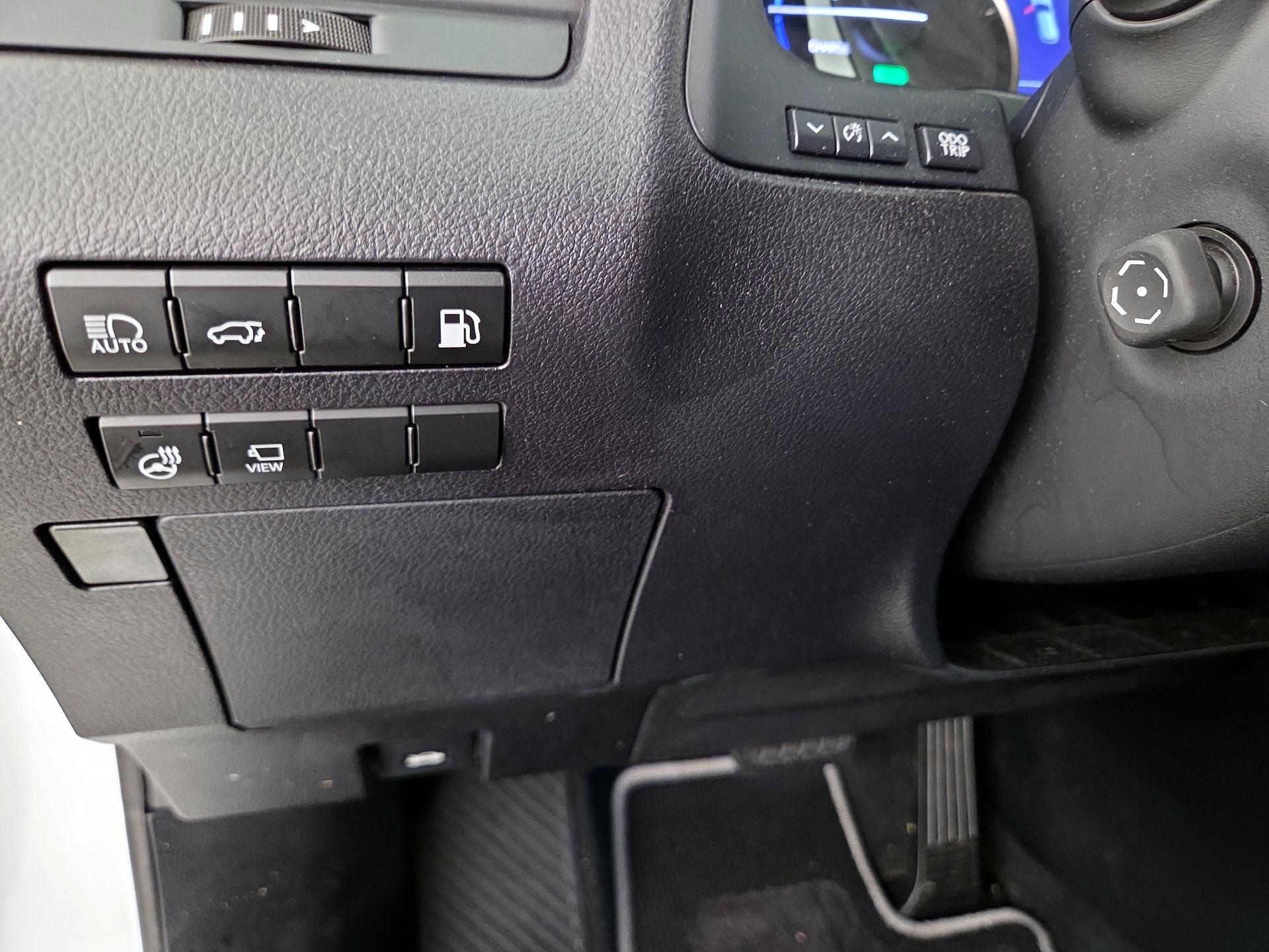 Thumbnail: 2022 Lexus RX - 13