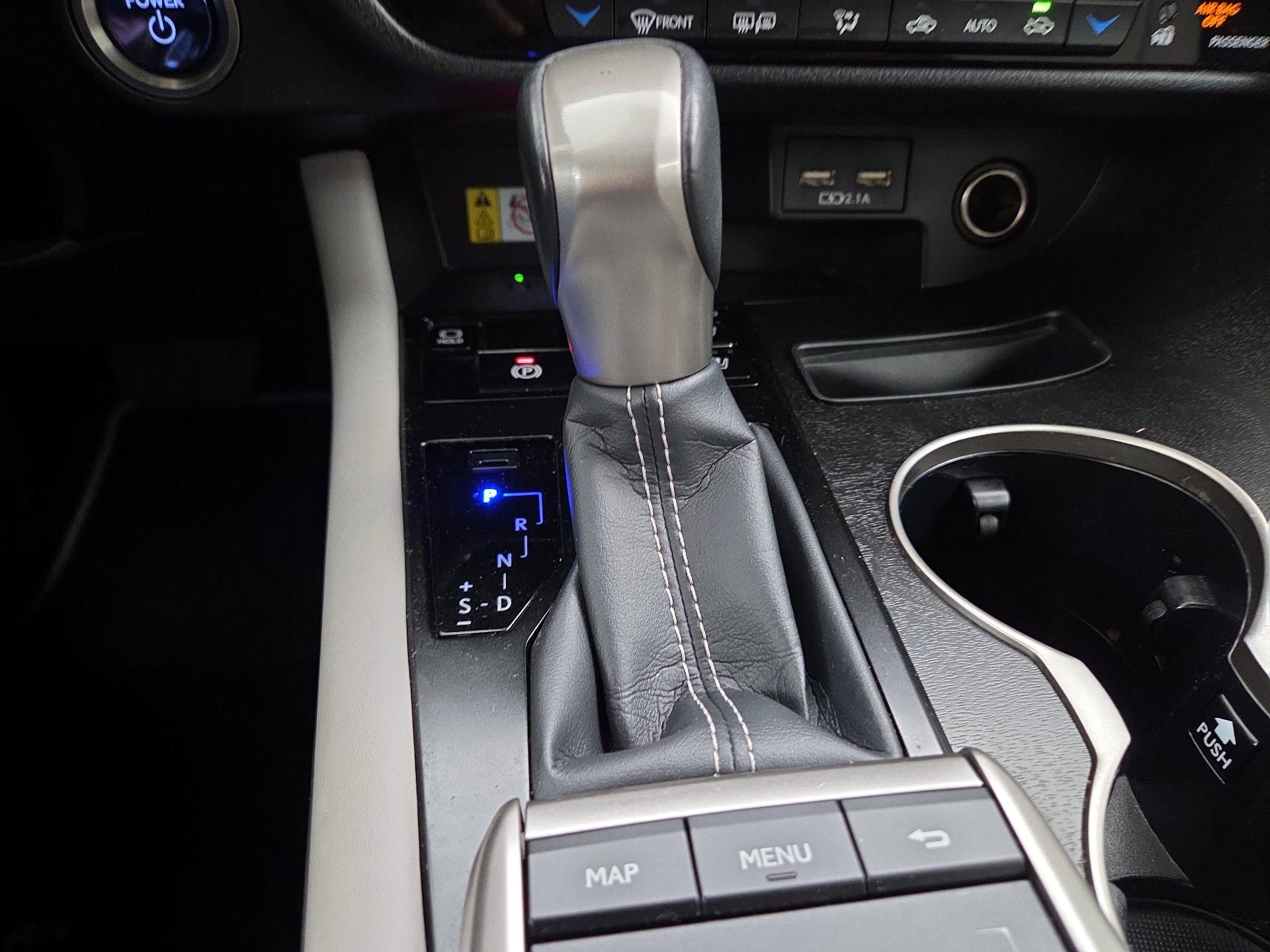 Thumbnail: 2022 Lexus RX - 18