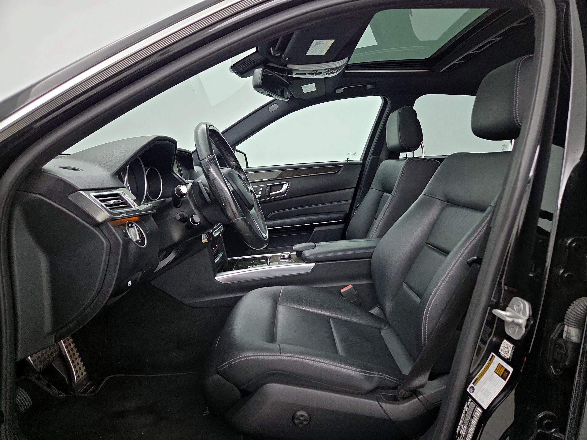 Thumbnail: 2016 Mercedes-Benz E-Class - 11