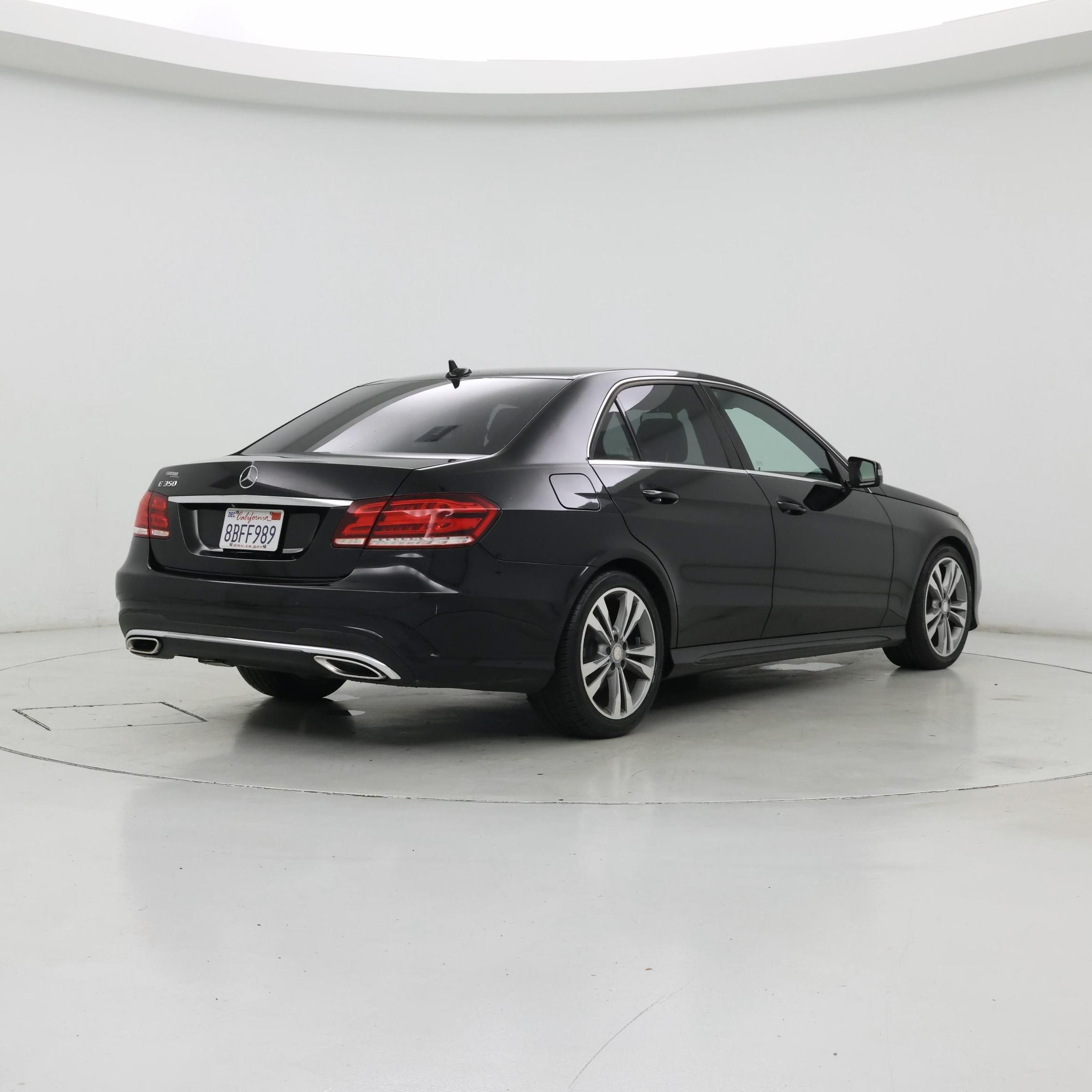 Thumbnail: 2016 Mercedes-Benz E-Class - 8