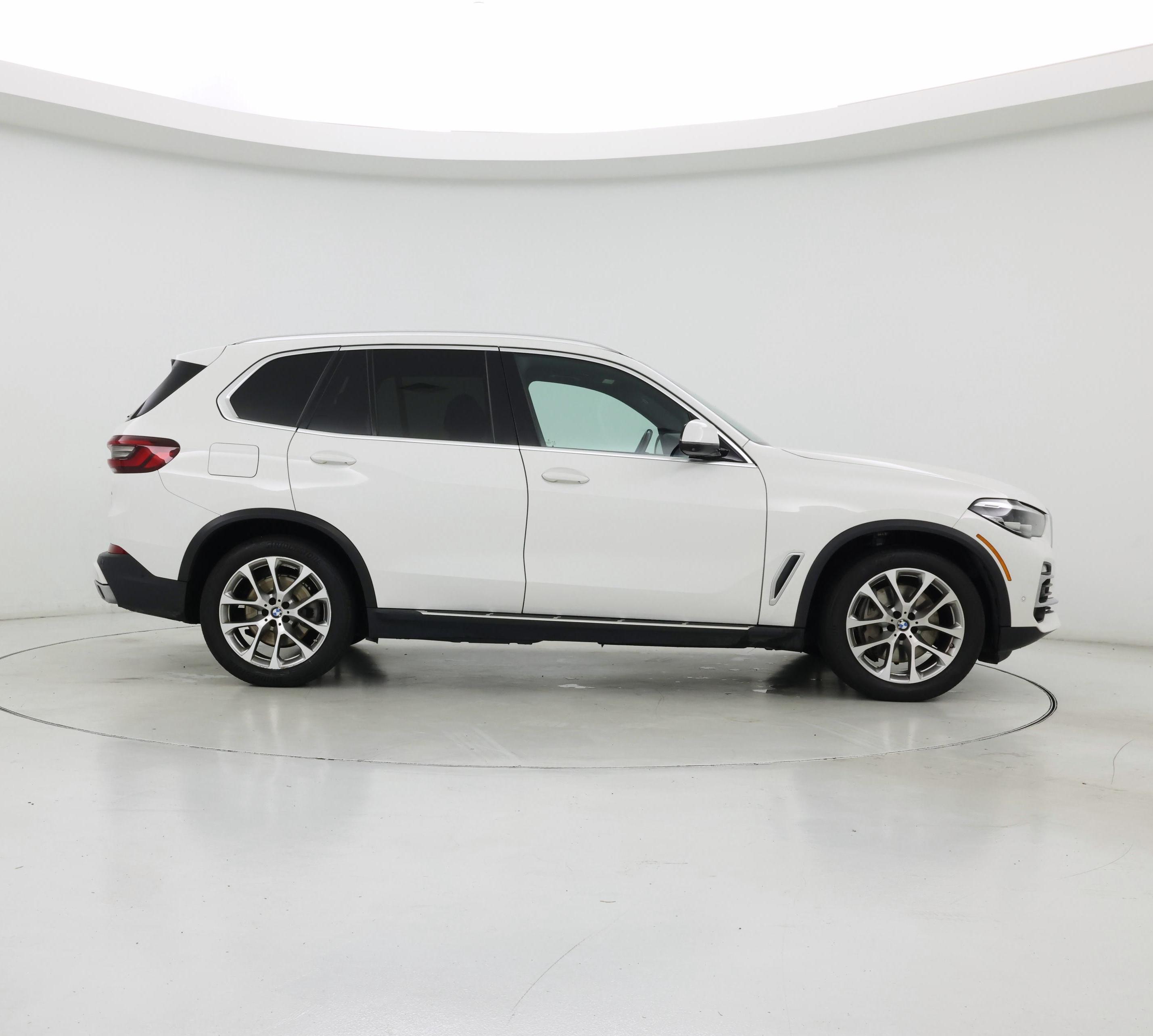 Thumbnail: 2021 BMW X5 - 7