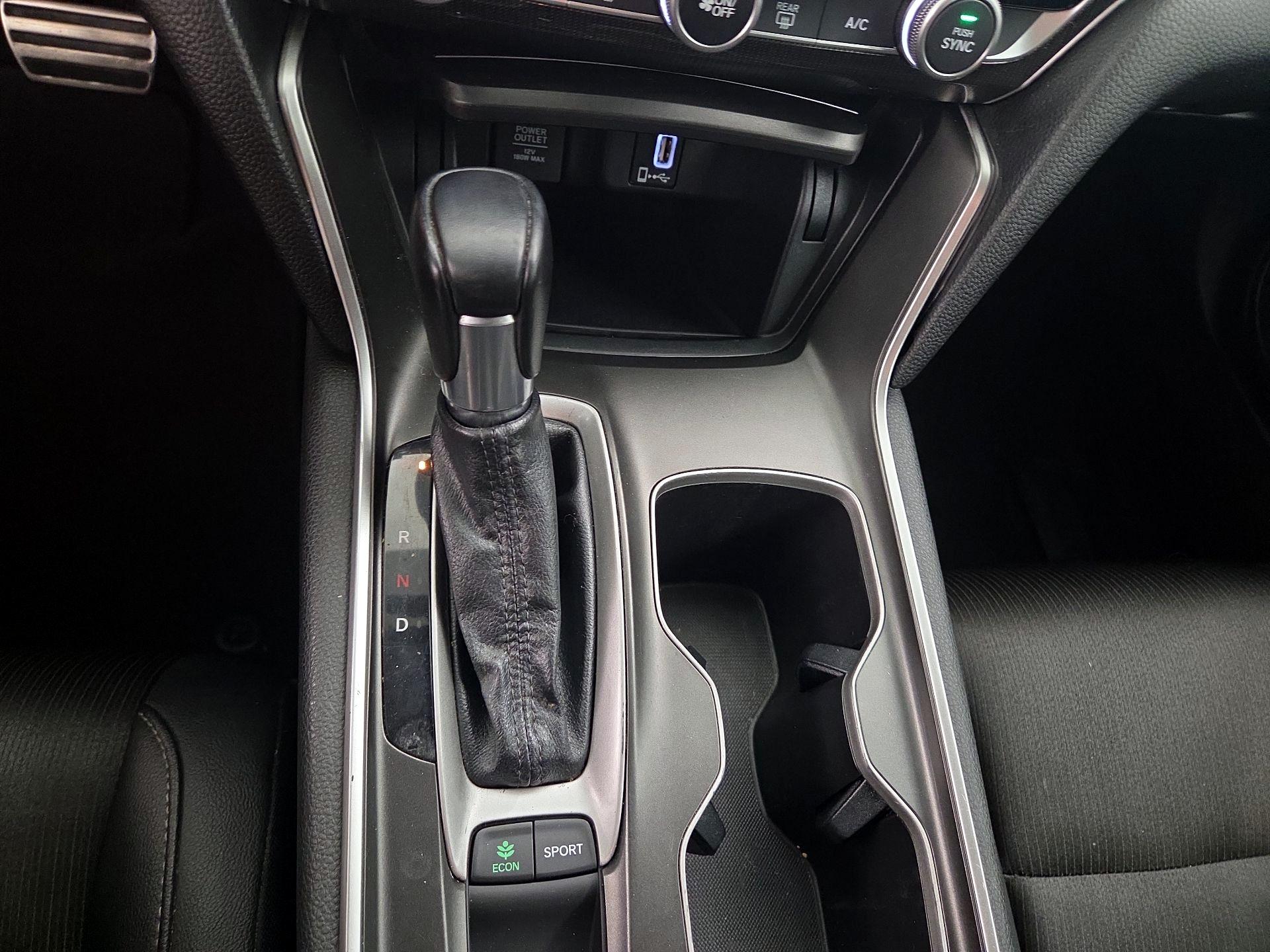 Thumbnail: 2019 Honda Accord - 17