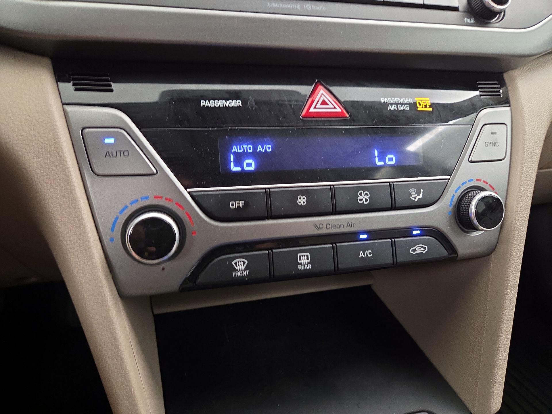 Thumbnail: 2017 Hyundai Elantra - 16