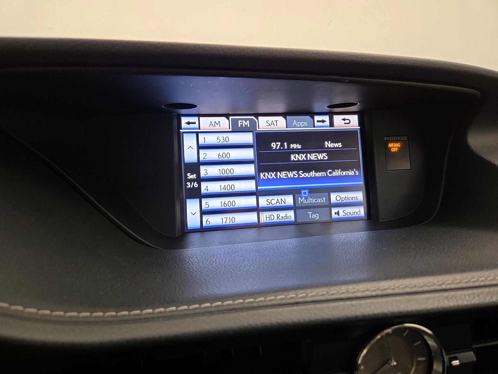 Thumbnail: 2014 Lexus ES - 16