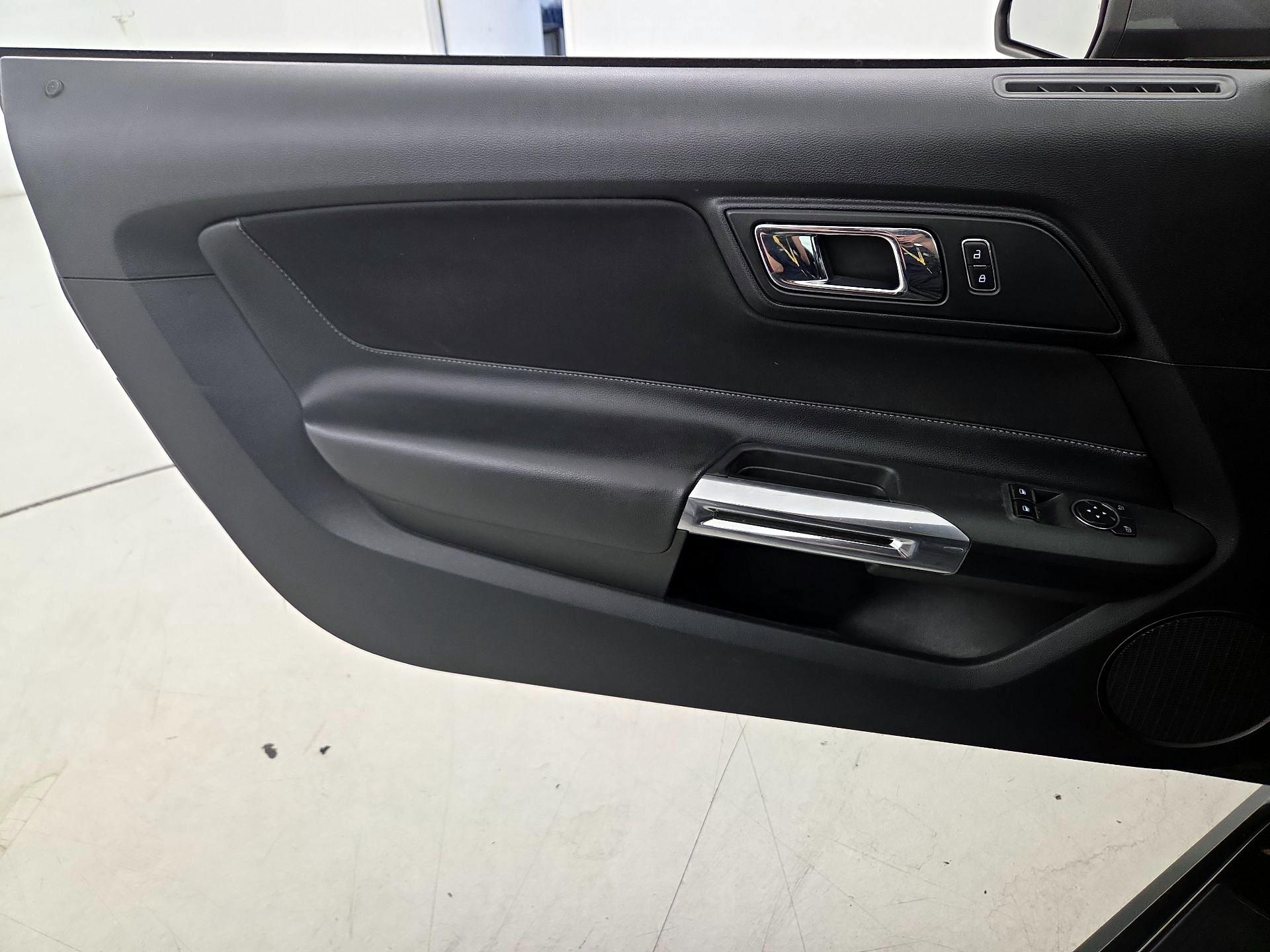 Thumbnail: 2017 Ford Mustang - 12