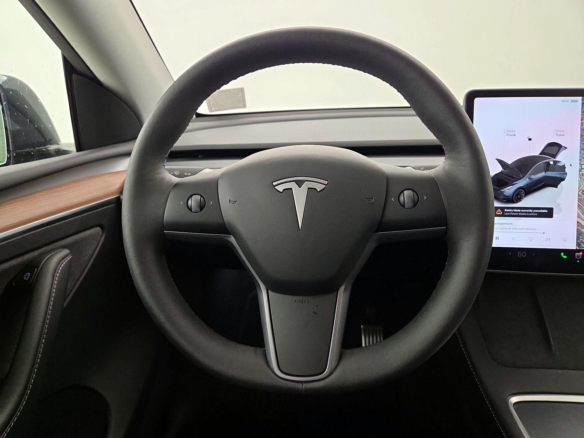 Thumbnail: 2024 Tesla Model Y - 10