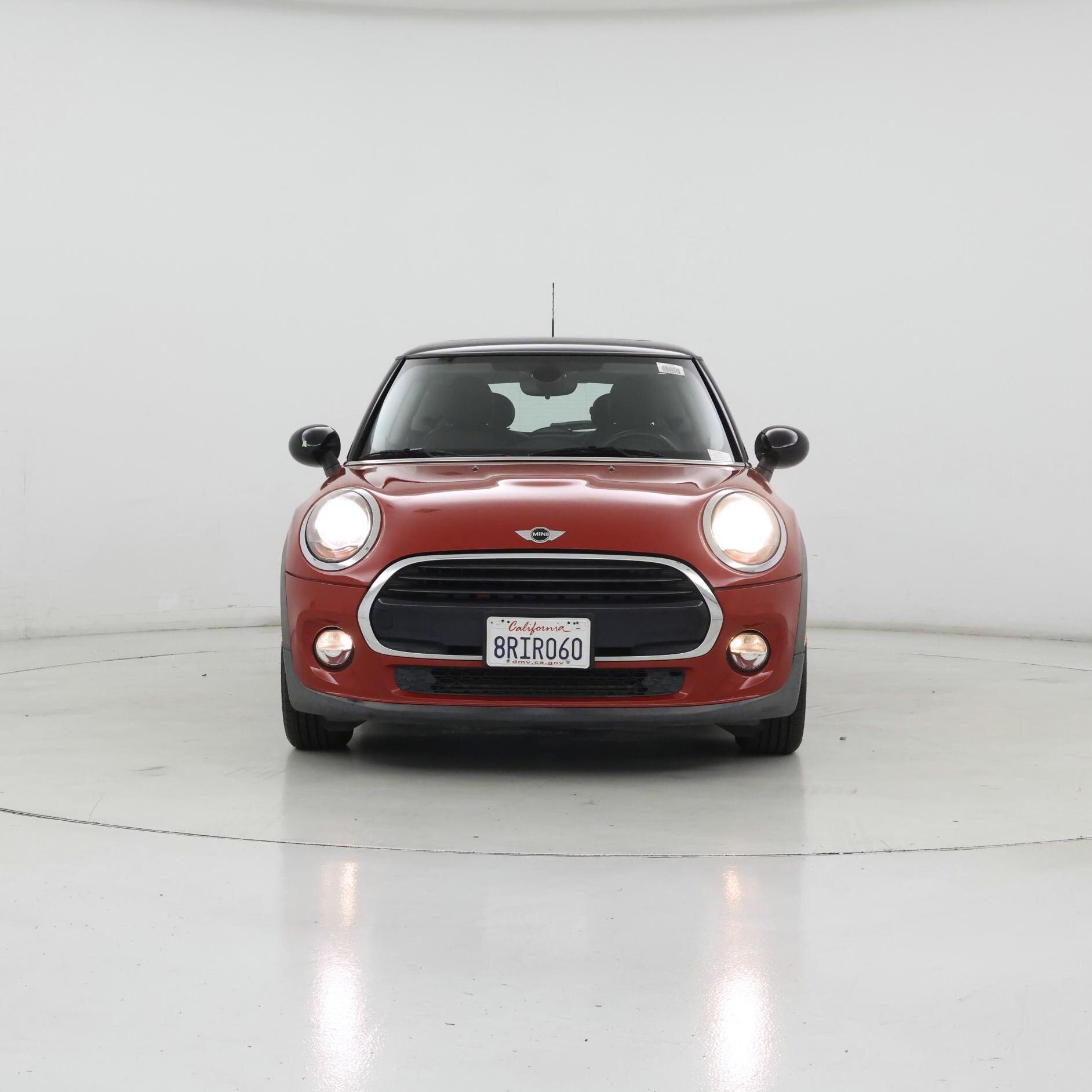 Thumbnail: 2017 MINI Cooper Hardtop - 5