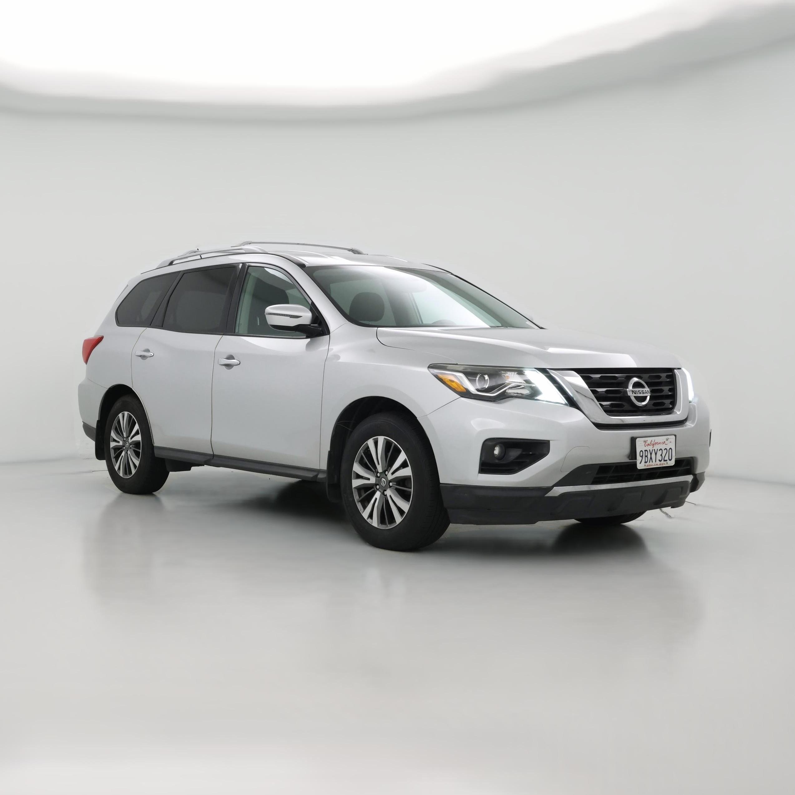 Thumbnail: 2017 Nissan Pathfinder - 1