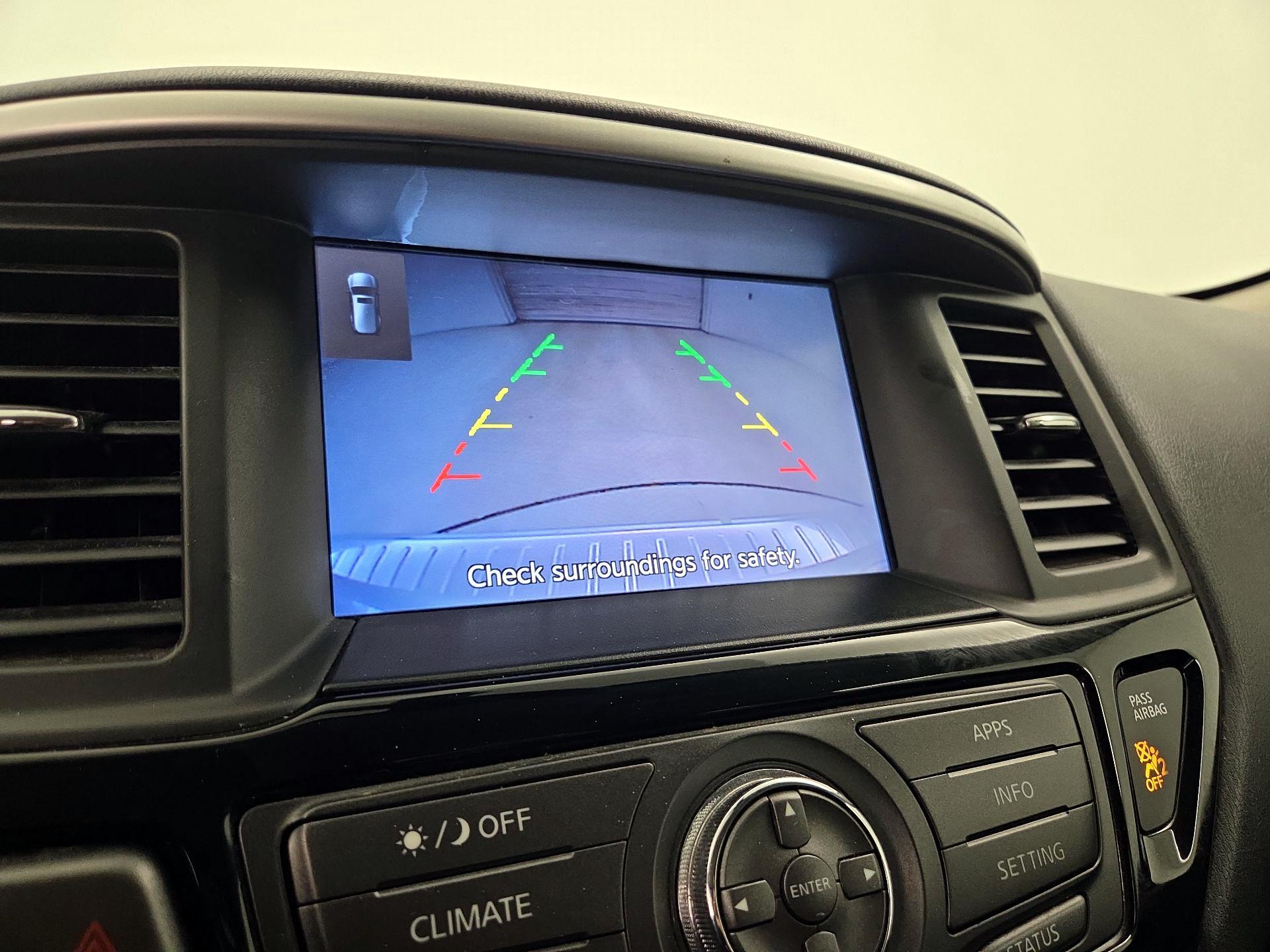 Thumbnail: 2017 Nissan Pathfinder - 14