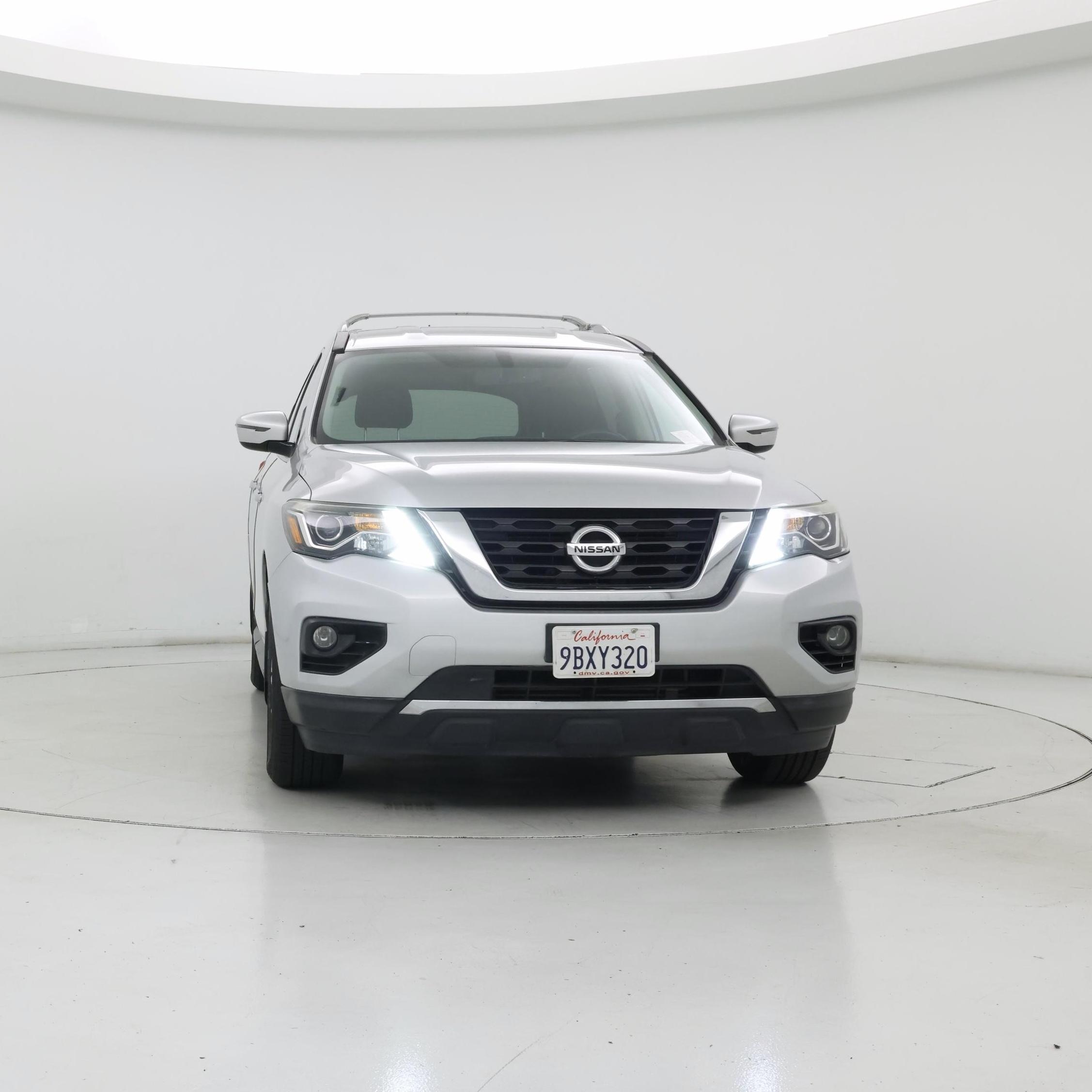 Thumbnail: 2017 Nissan Pathfinder - 5