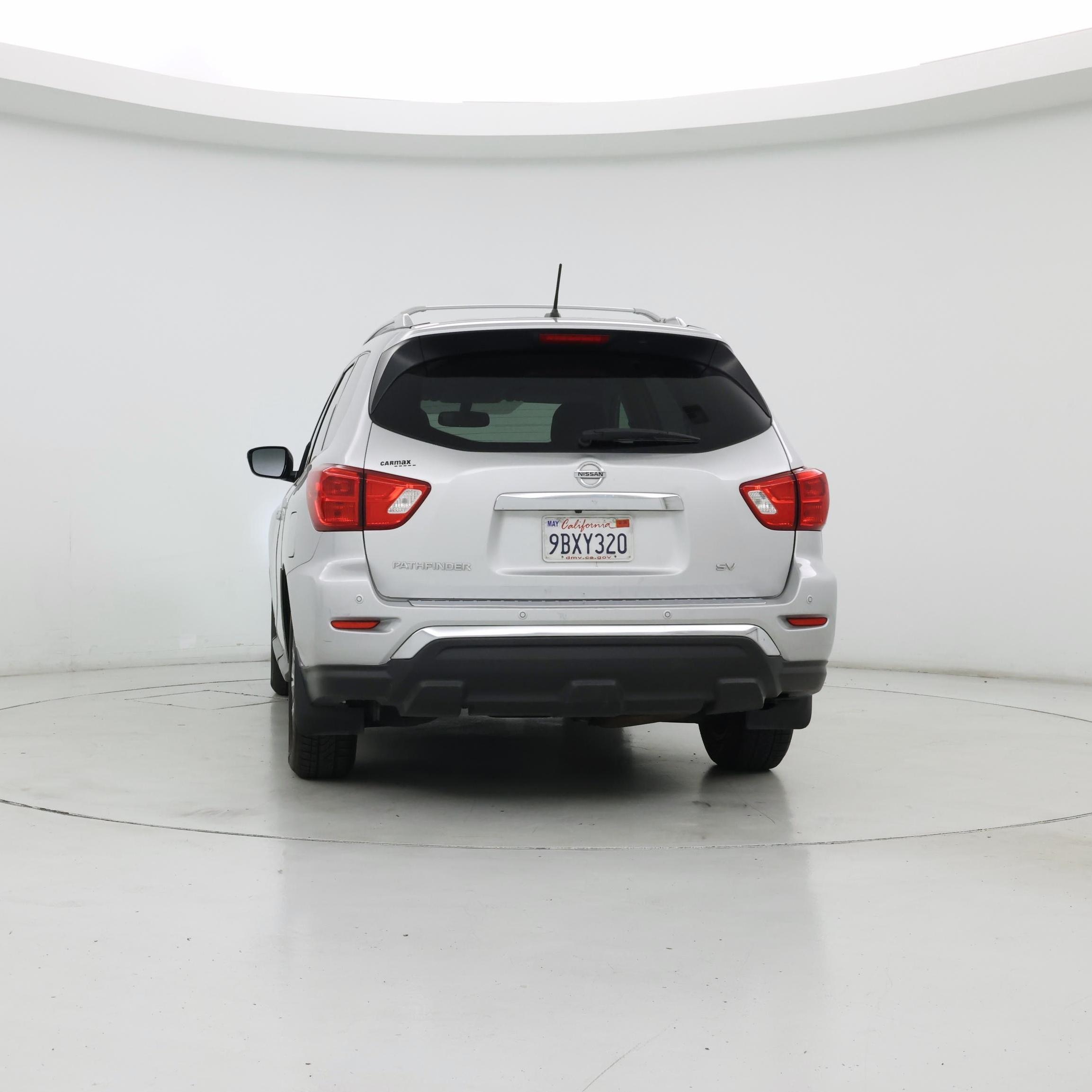 Thumbnail: 2017 Nissan Pathfinder - 6