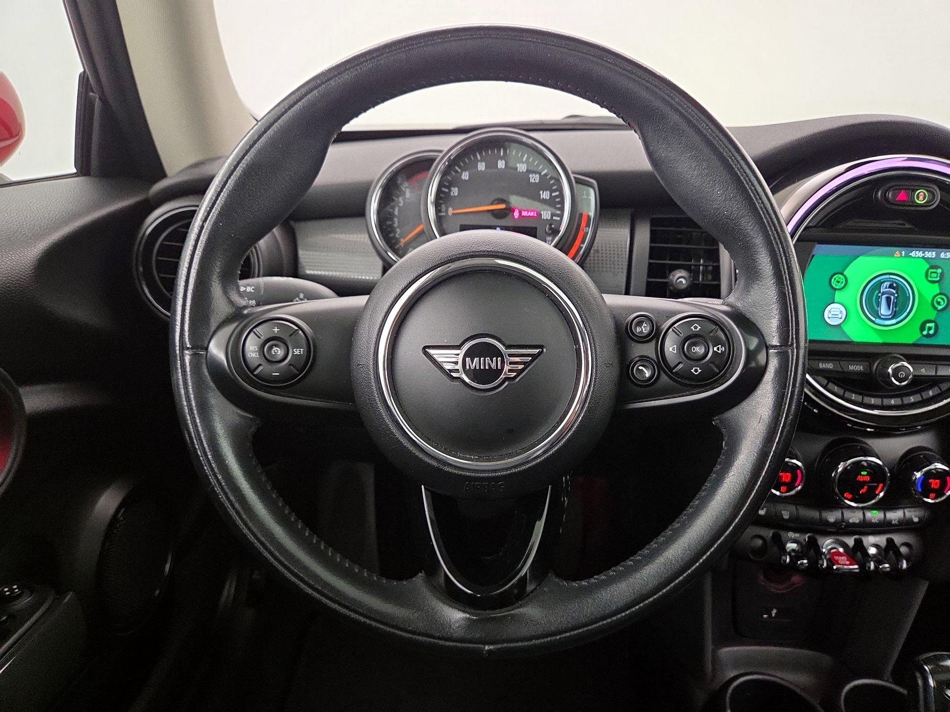 Thumbnail: 2020 MINI Cooper Hardtop - 10