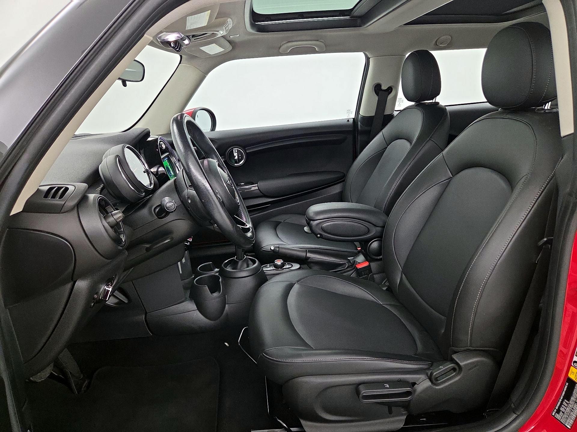 Thumbnail: 2020 MINI Cooper Hardtop - 11