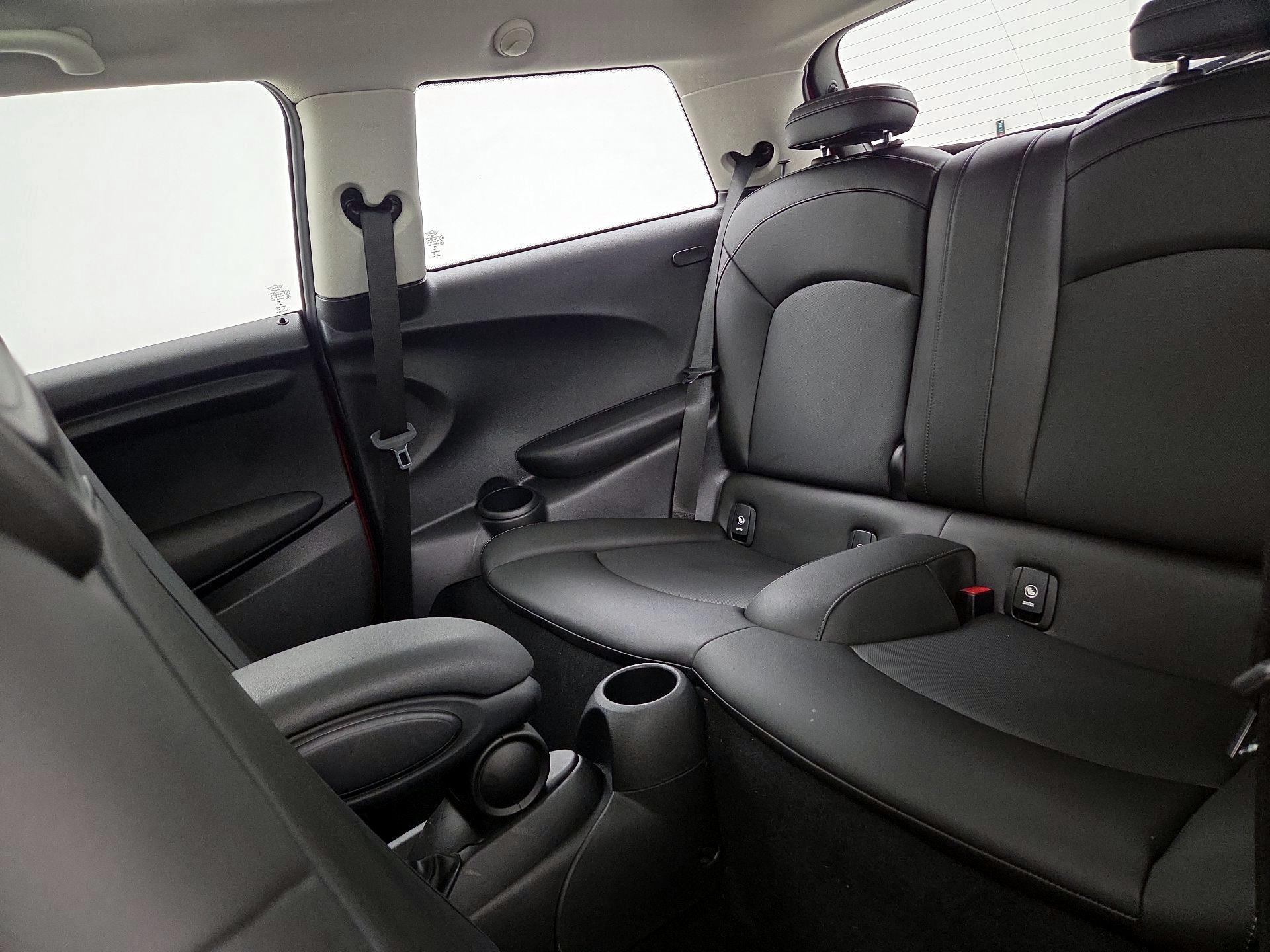 Thumbnail: 2020 MINI Cooper Hardtop - 20