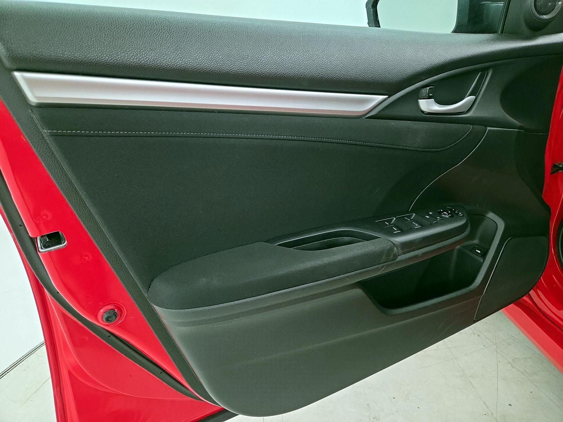 Thumbnail: 2018 Honda Civic - 12