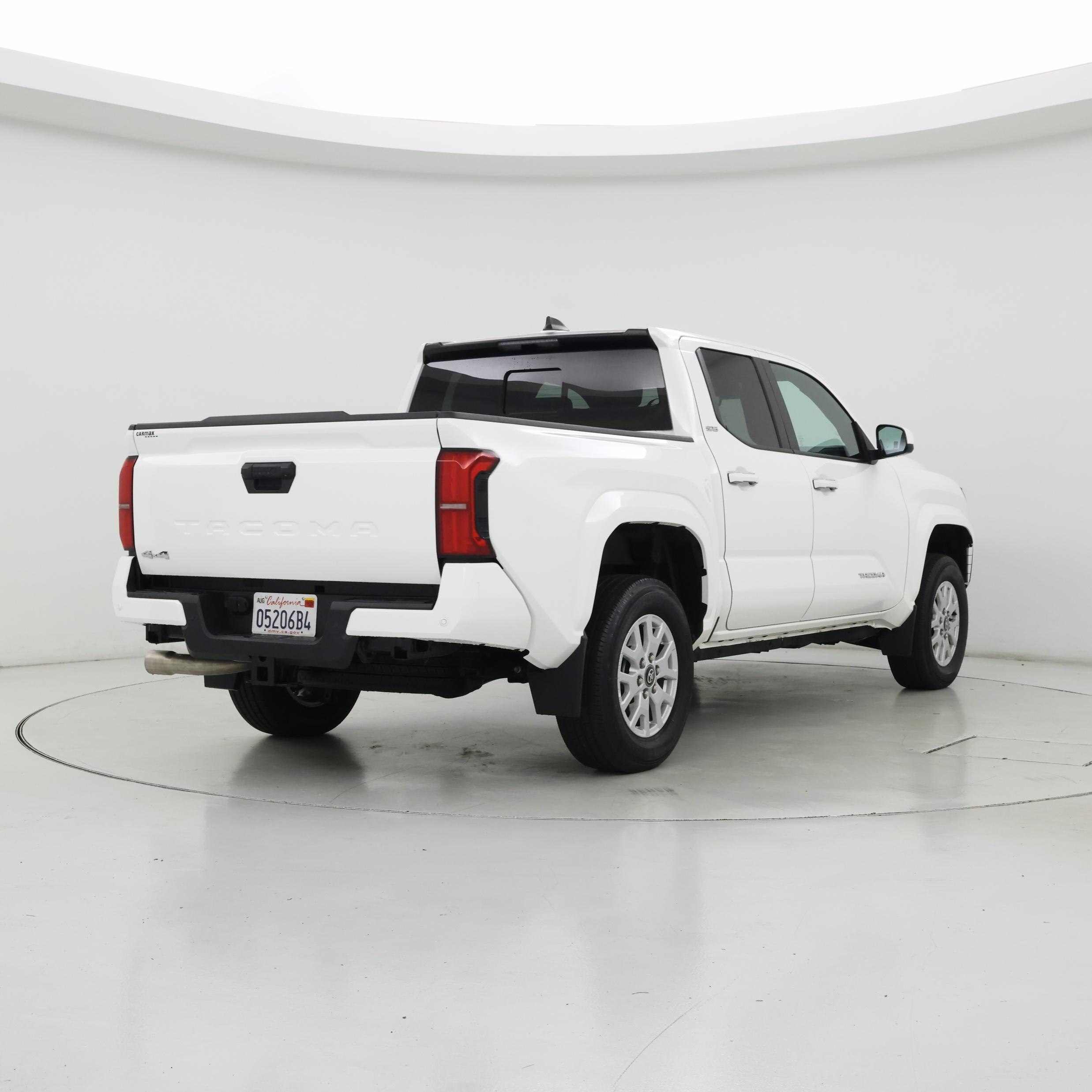 Thumbnail: 2024 Toyota Tacoma - 8