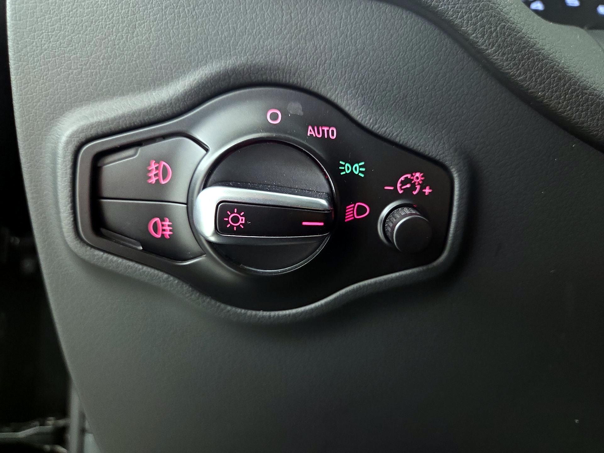 Thumbnail: 2017 Audi Q5 - 12