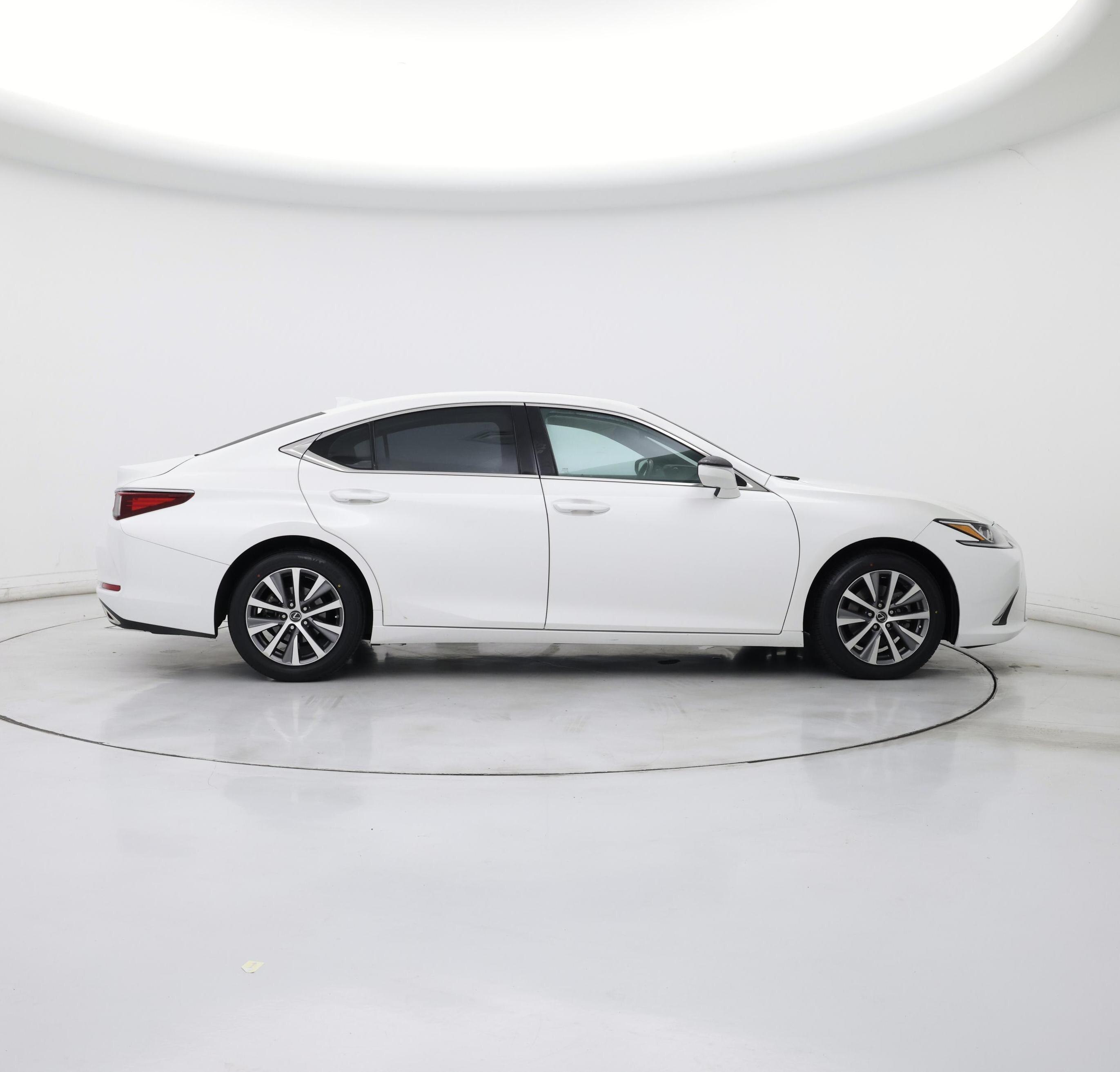 Thumbnail: 2020 Lexus ES - 7