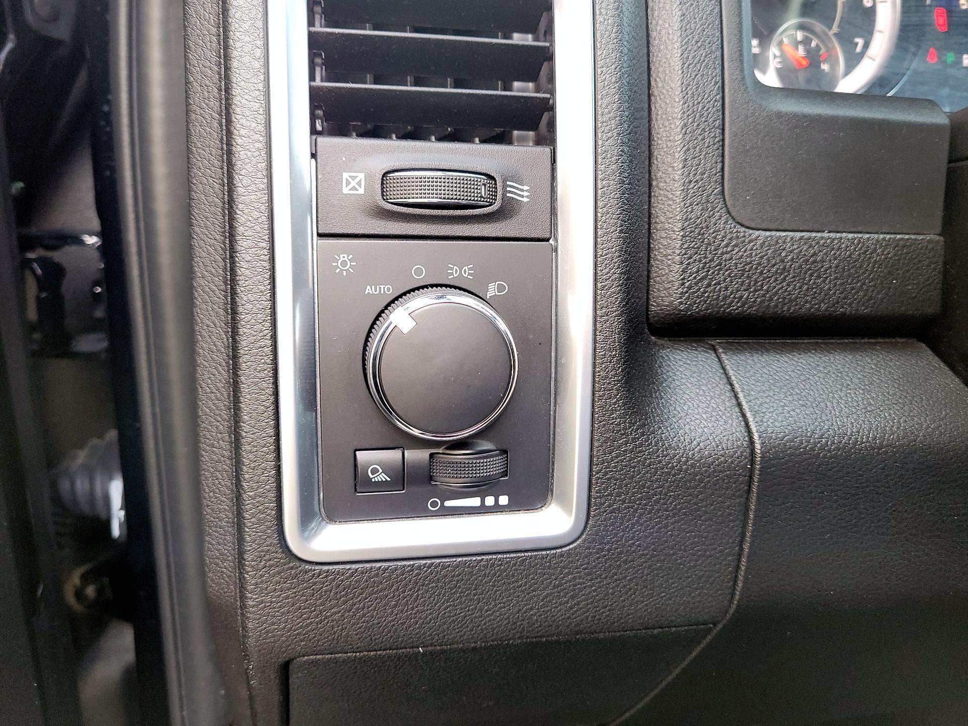 Thumbnail: 2024 RAM 1500 Classic - 13