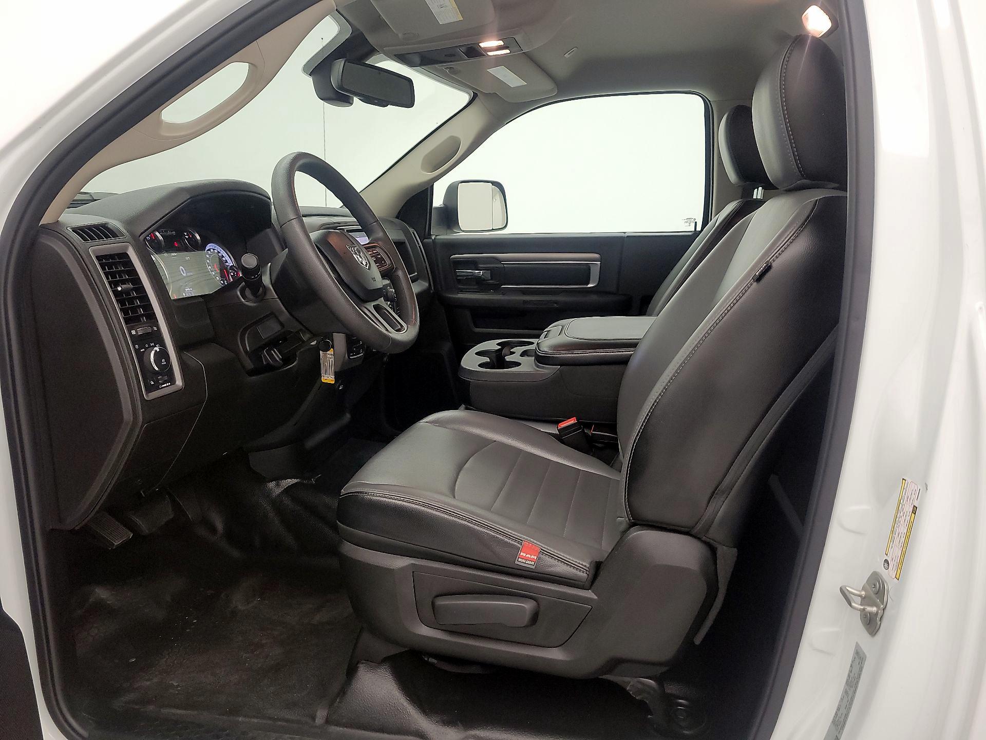 Thumbnail: 2023 RAM 1500 Classic - 11