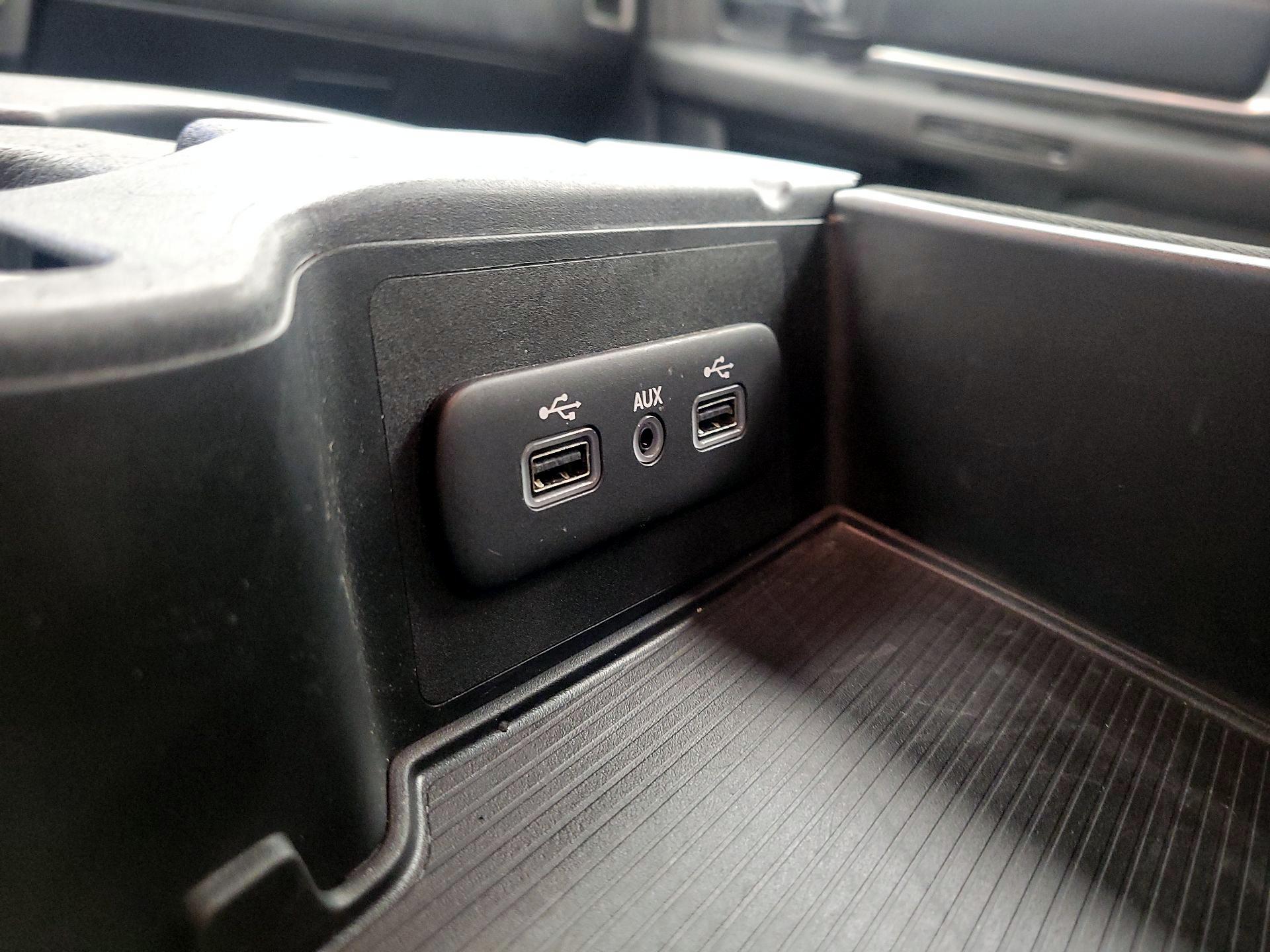 Thumbnail: 2023 RAM 1500 Classic - 18