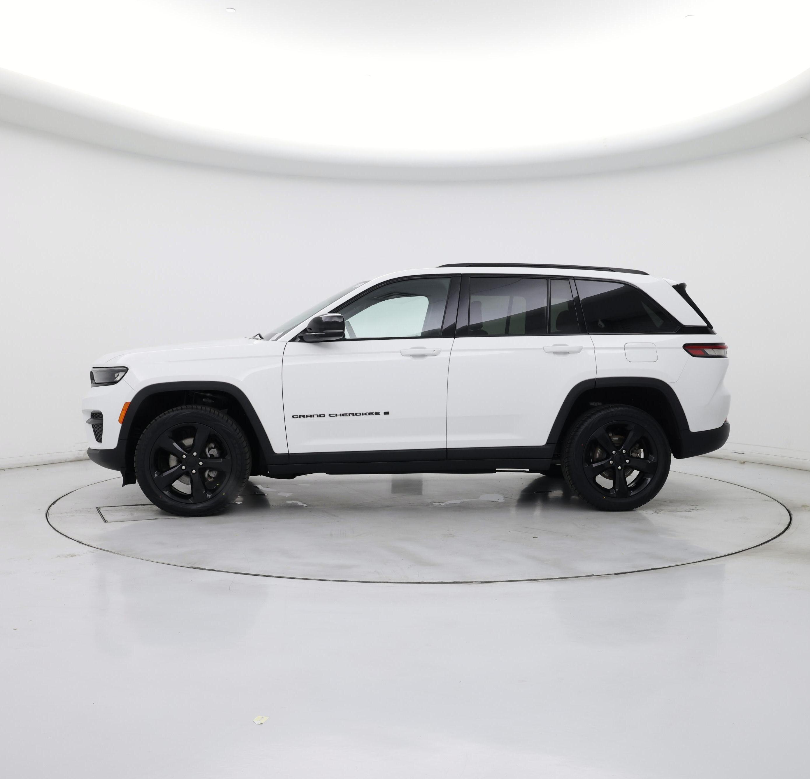 Thumbnail: 2023 Jeep Grand Cherokee - 3