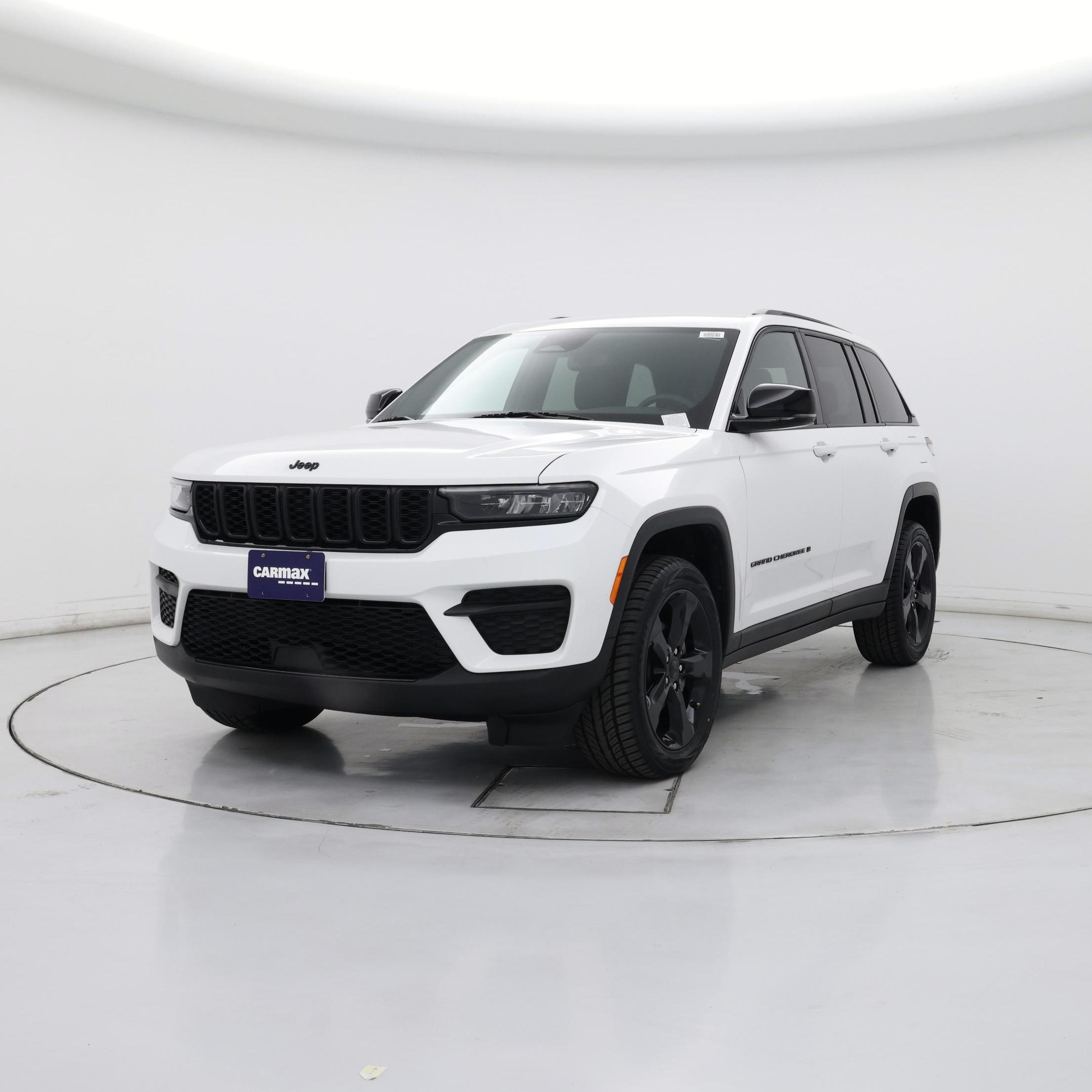 Thumbnail: 2023 Jeep Grand Cherokee - 4