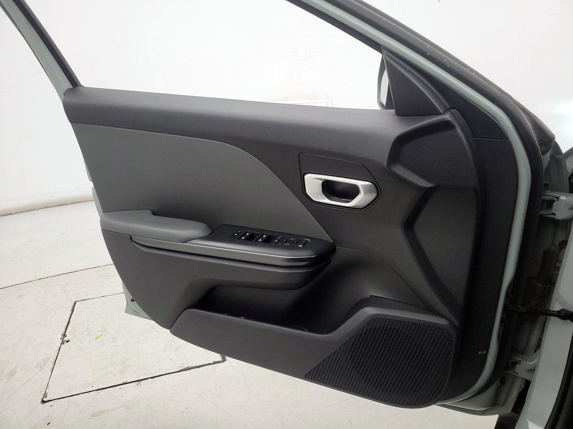 Thumbnail: 2025 Kia K4 - 12