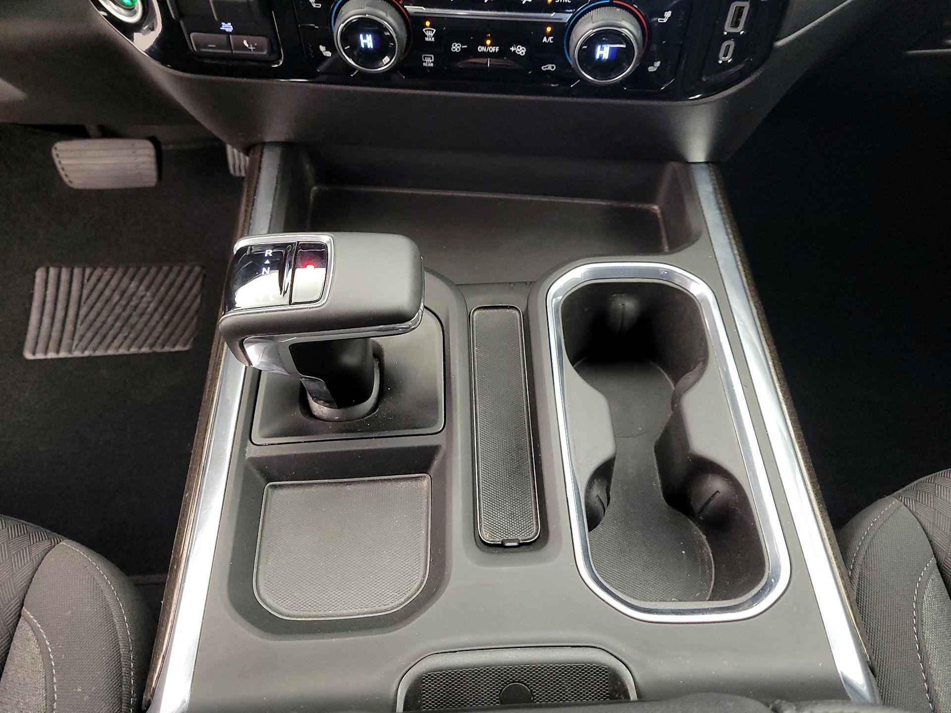 Thumbnail: 2025 Chevrolet Silverado 1500 - 18