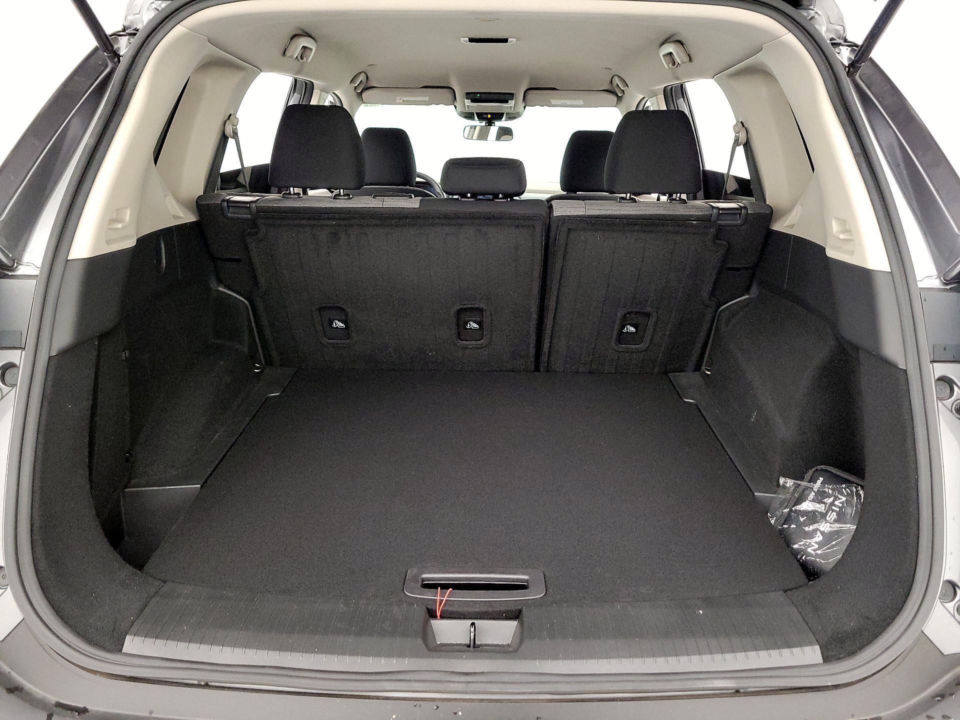 Thumbnail: 2023 Nissan Rogue - 20