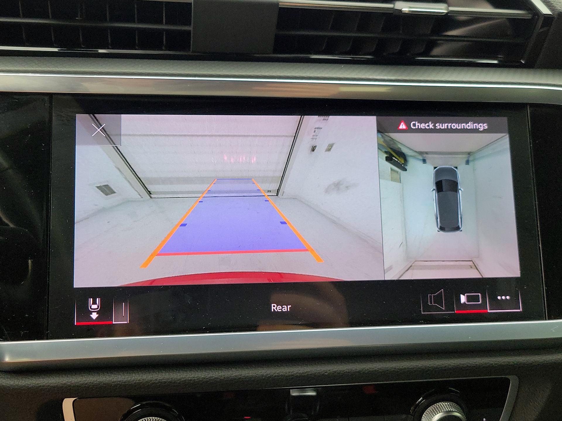 Thumbnail: 2023 Audi Q3 - 14