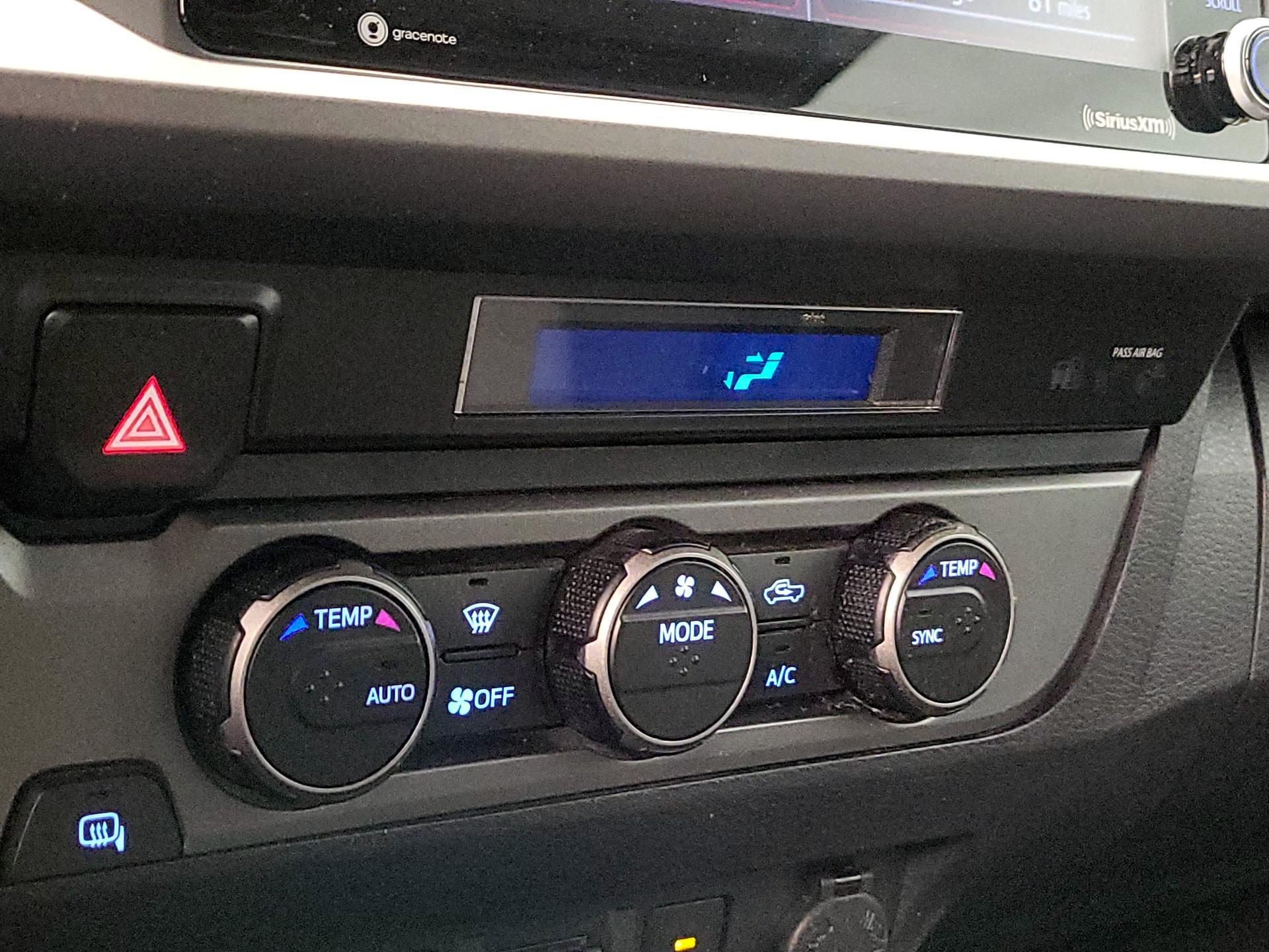 Thumbnail: 2022 Toyota Tacoma - 16