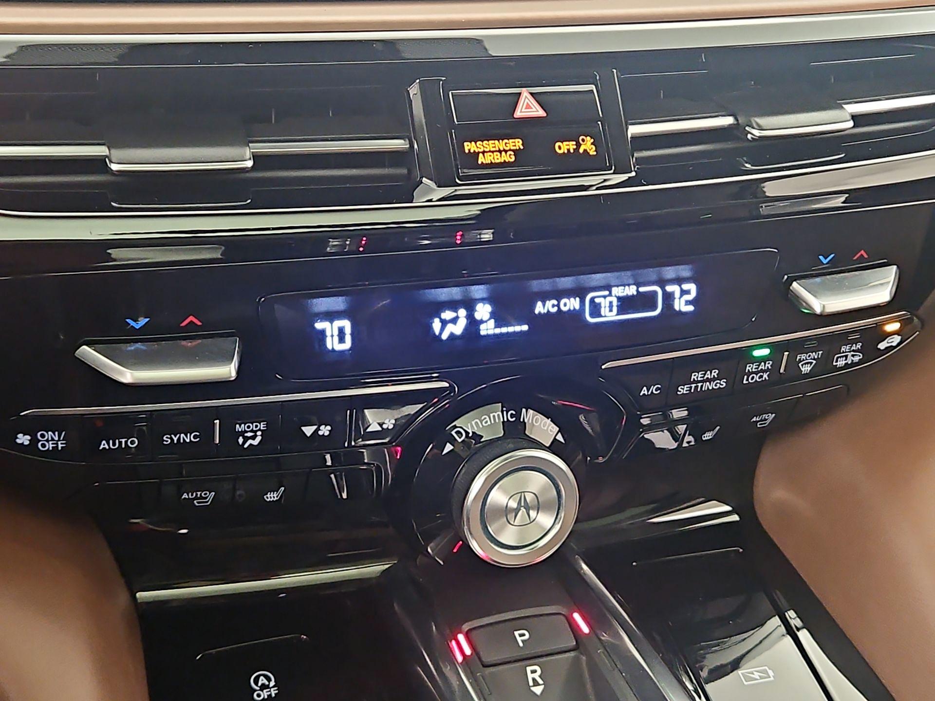 Thumbnail: 2022 Acura MDX - 17