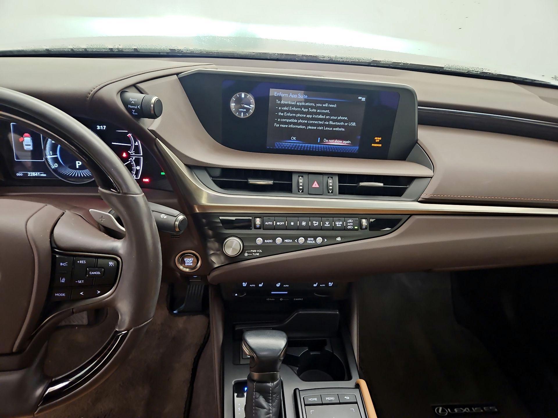 Thumbnail: 2021 Lexus ES - 9