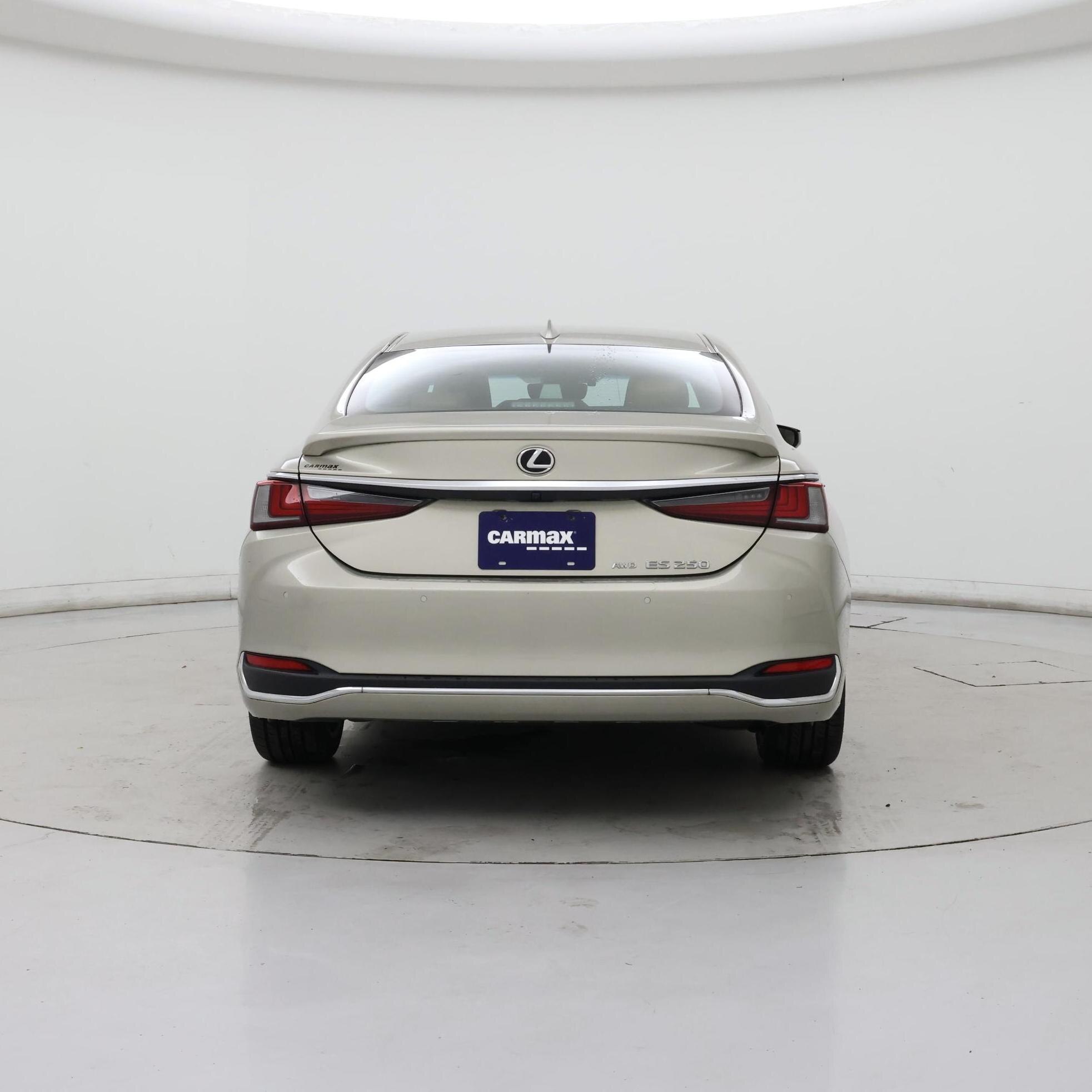 Thumbnail: 2021 Lexus ES - 6