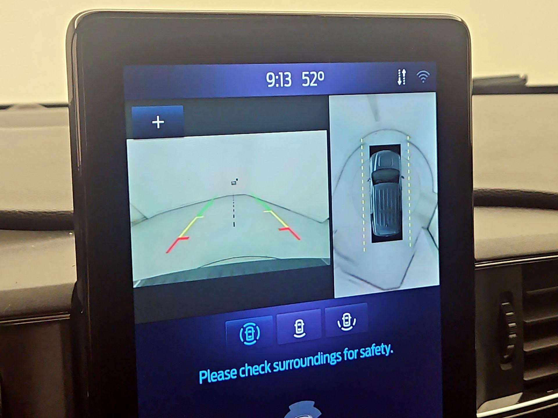 Thumbnail: 2021 Ford Explorer - 15