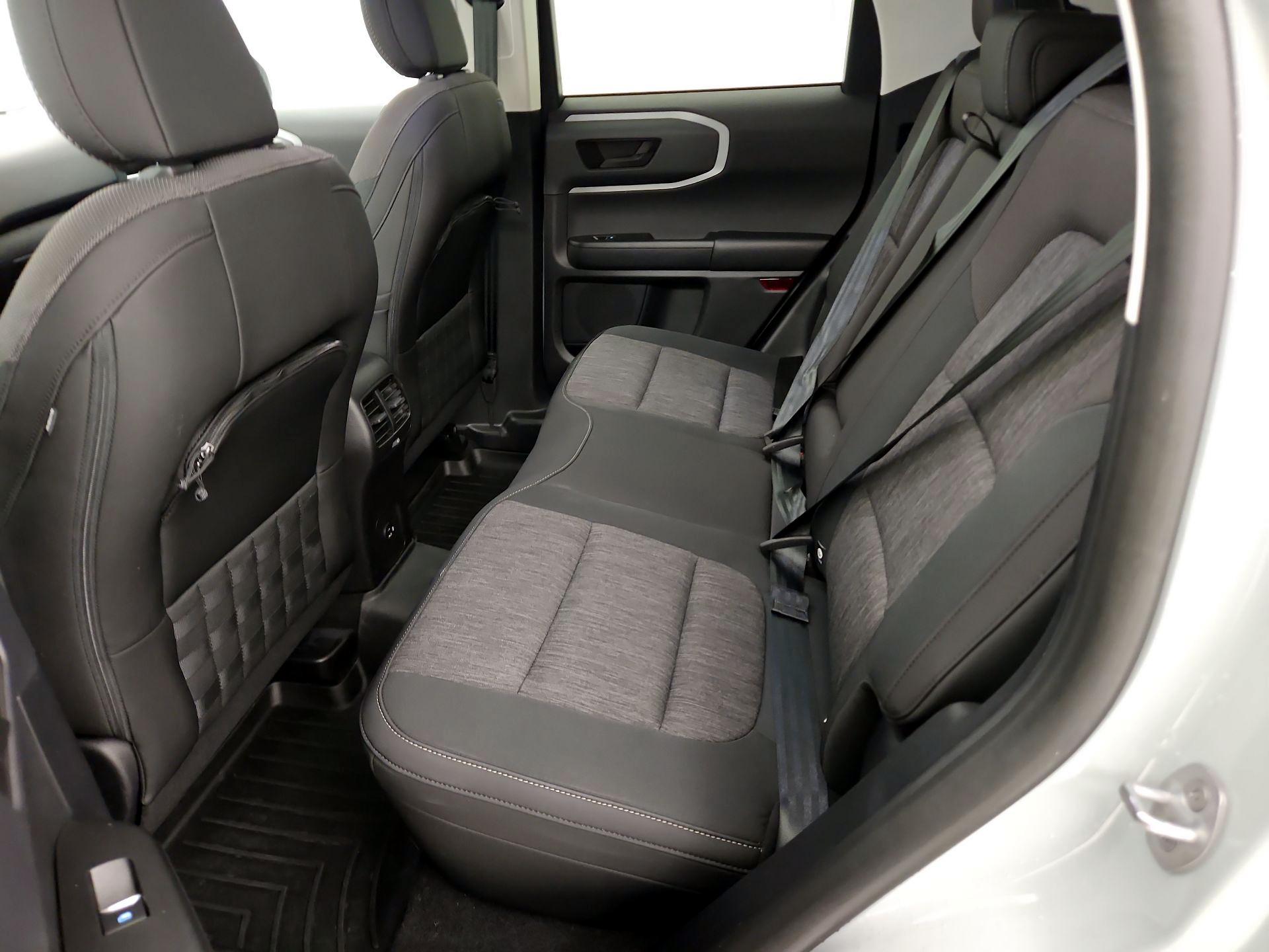 Thumbnail: 2022 Ford Bronco Sport - 19