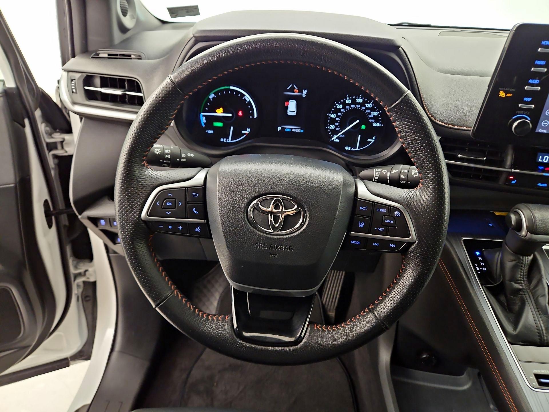 Thumbnail: 2022 Toyota Sienna - 10