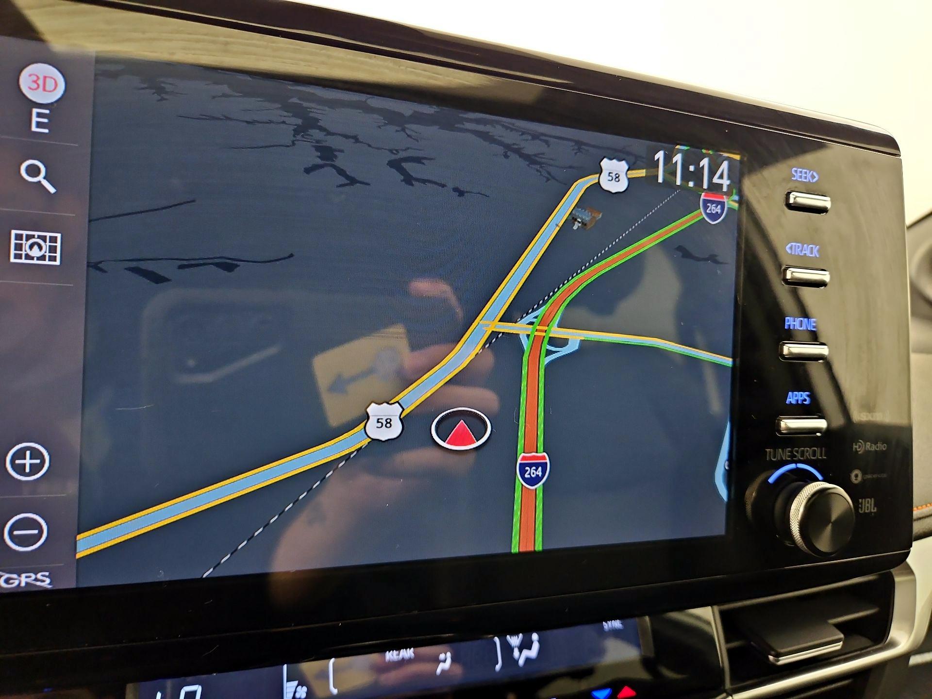 Thumbnail: 2022 Toyota Sienna - 14