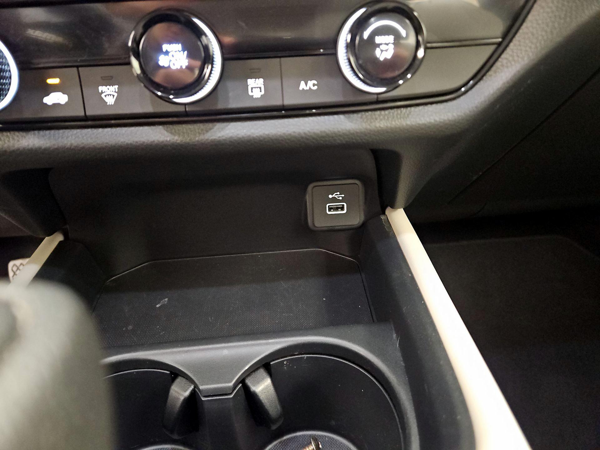 Thumbnail: 2023 Honda HR-V - 18