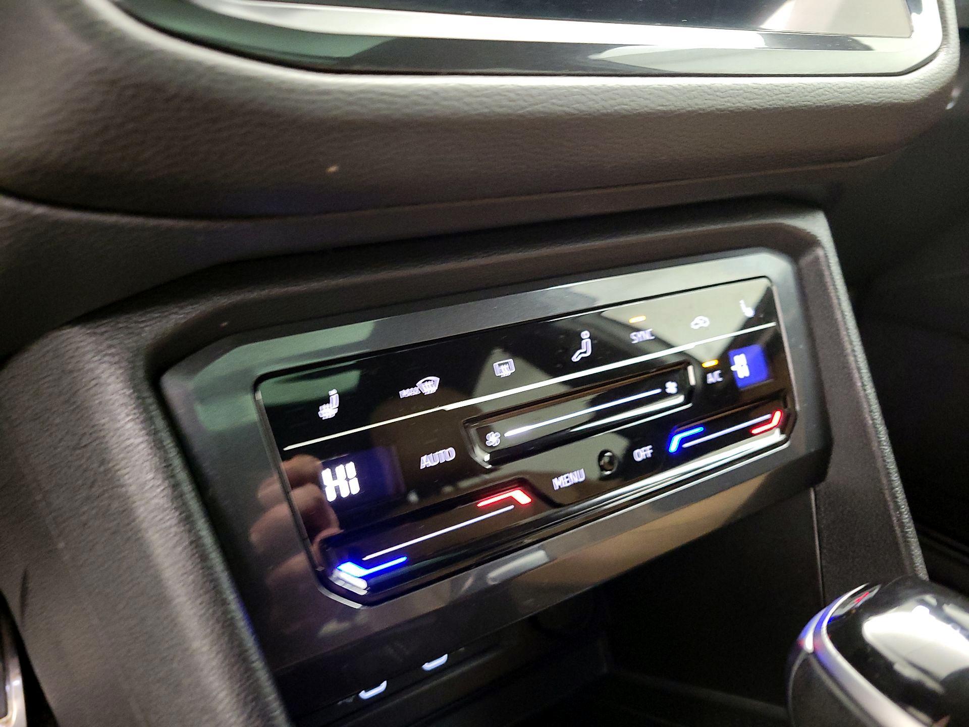 Thumbnail: 2022 Volkswagen Tiguan - 16