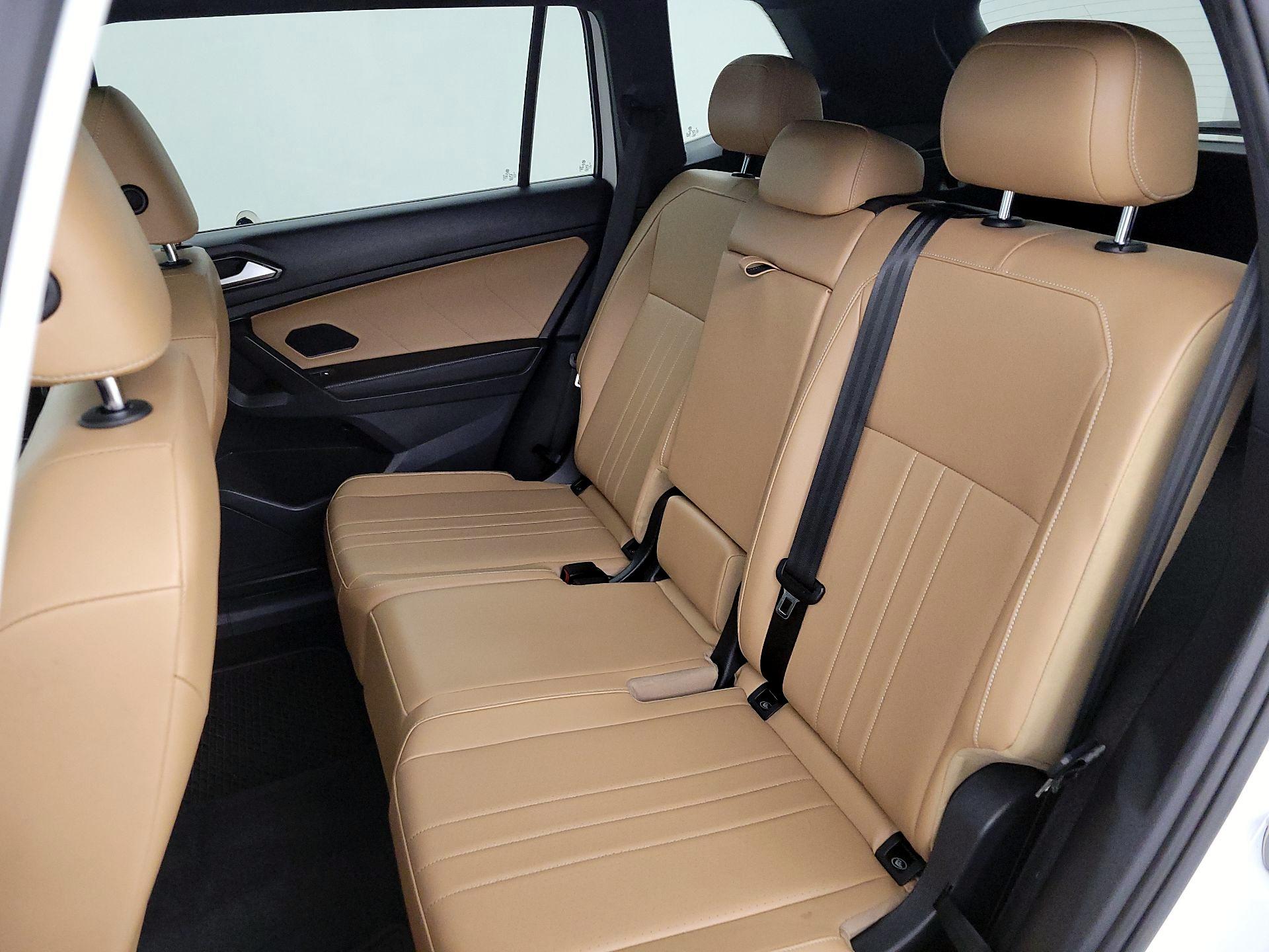 Thumbnail: 2022 Volkswagen Tiguan - 20