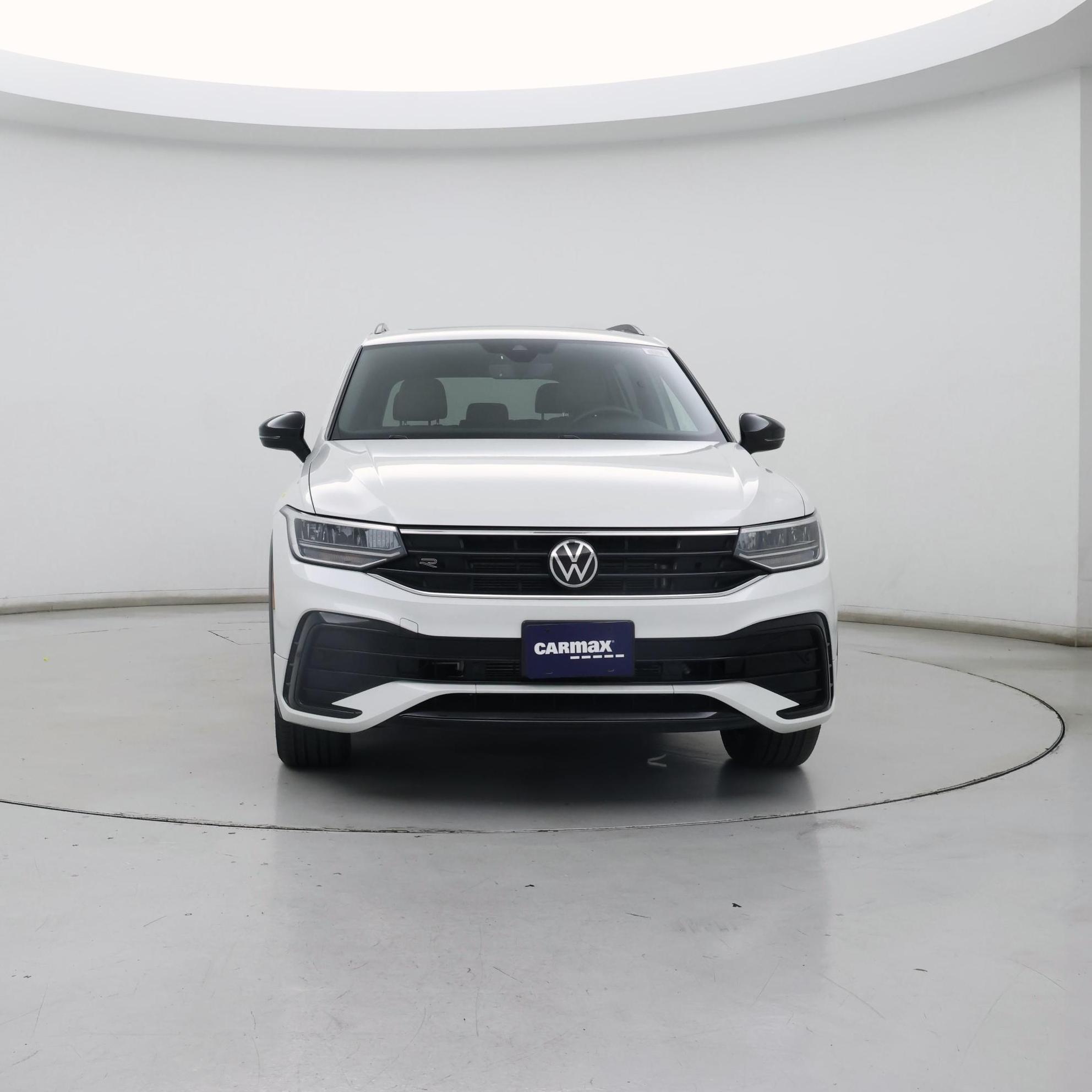 Thumbnail: 2022 Volkswagen Tiguan - 5