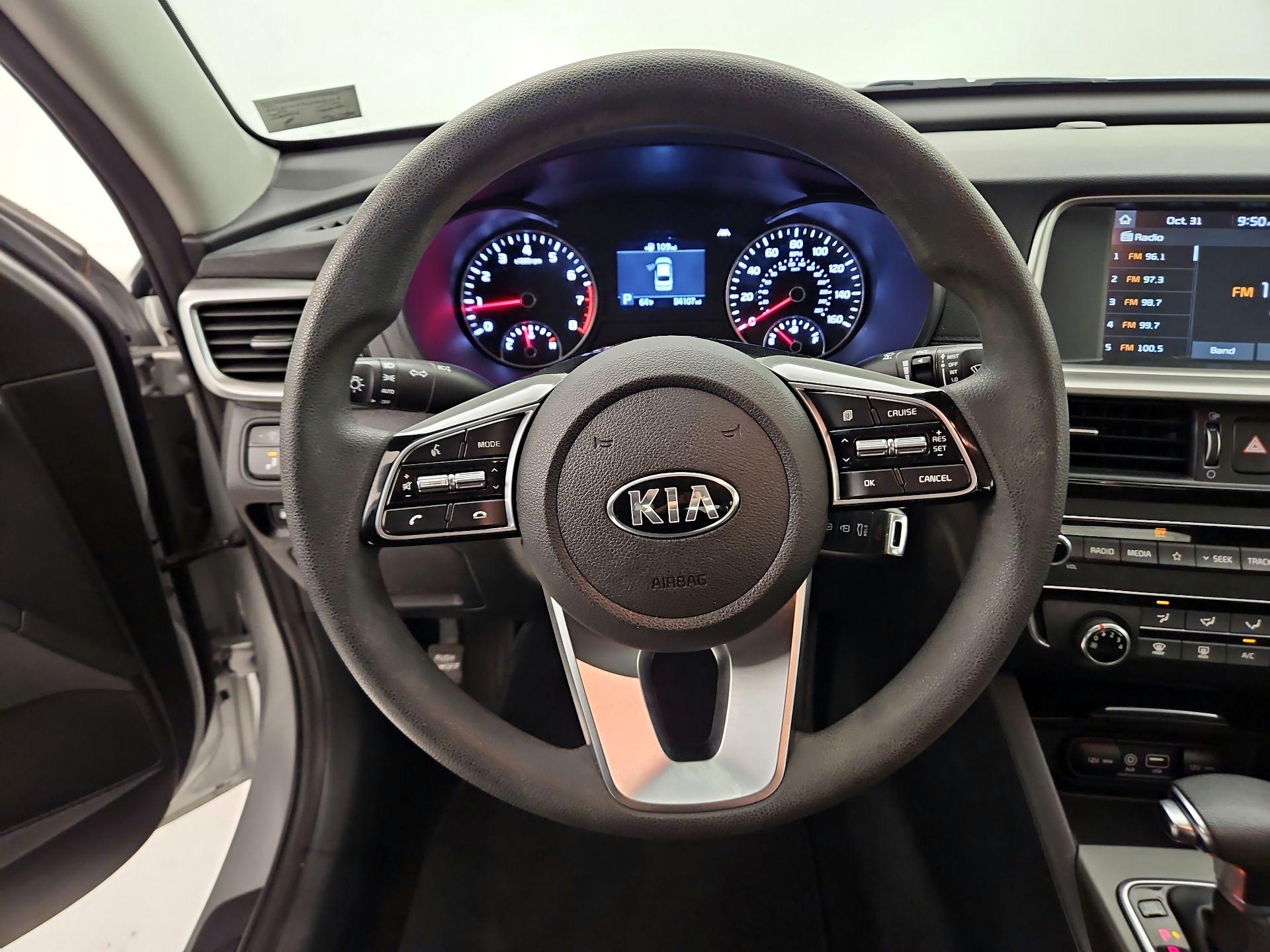 Thumbnail: 2020 Kia Optima - 10