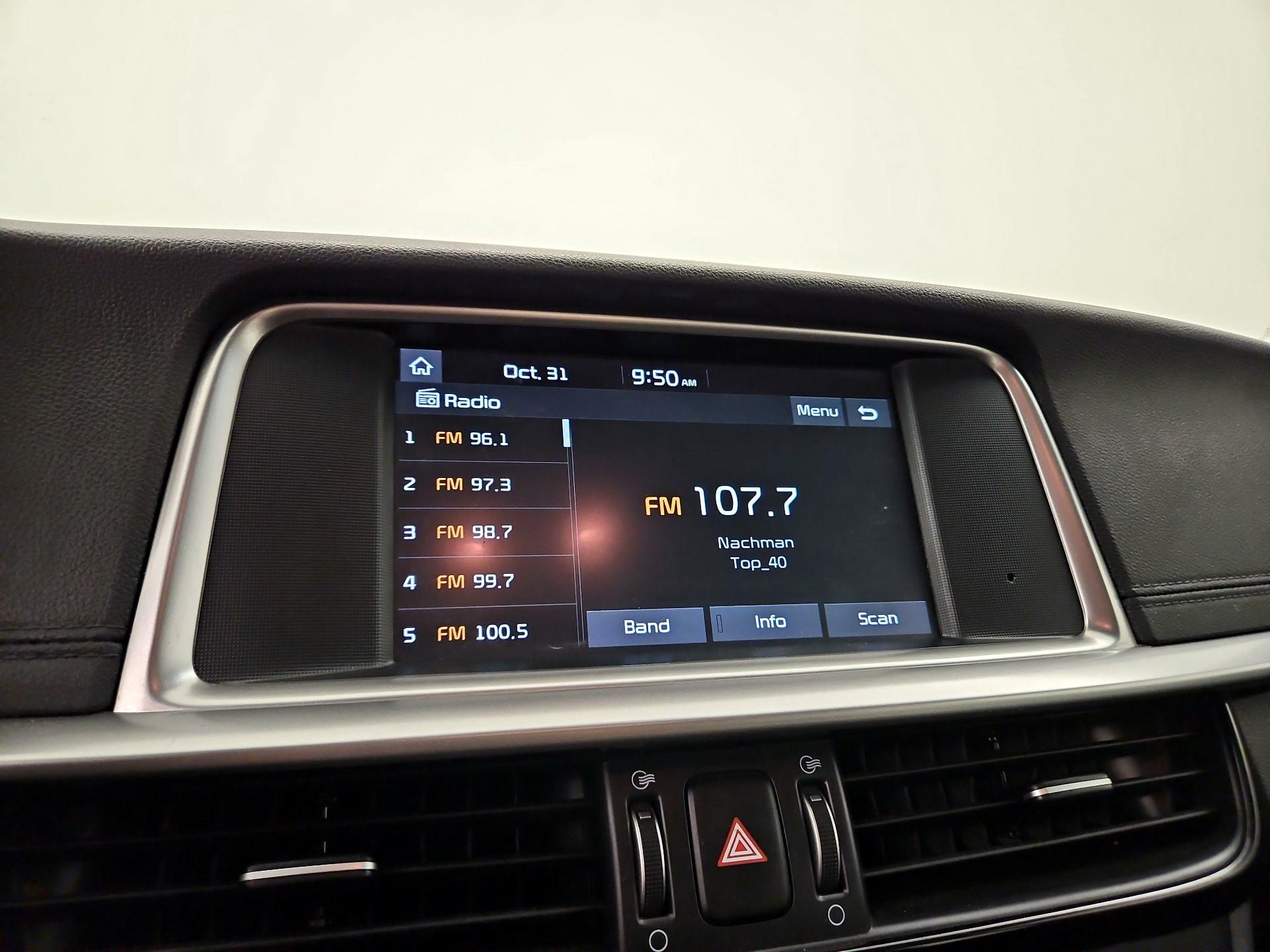 Thumbnail: 2020 Kia Optima - 15