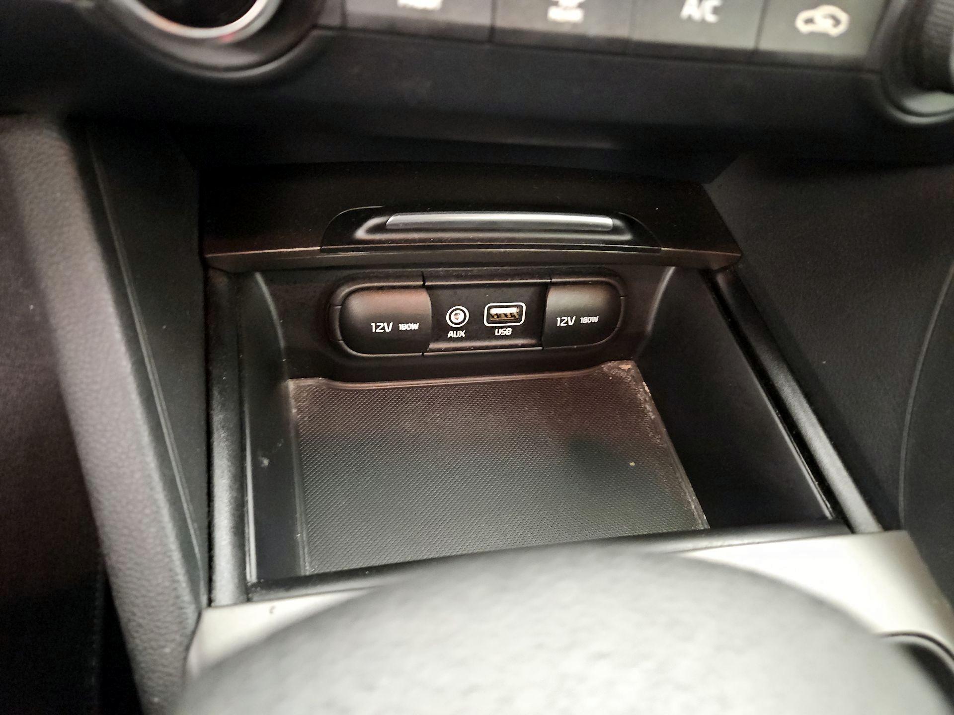 Thumbnail: 2020 Kia Optima - 18