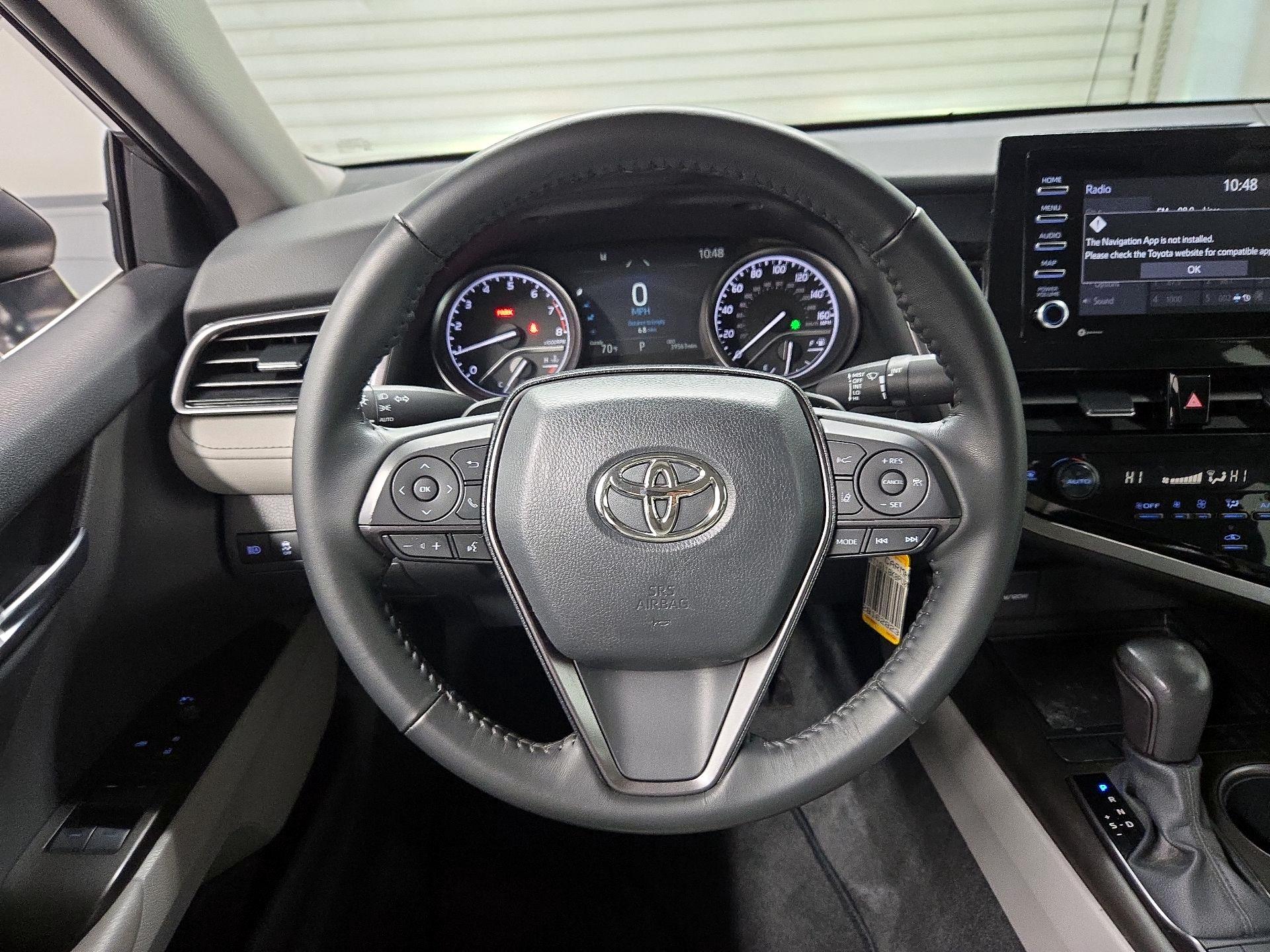 Thumbnail: 2023 Toyota Camry - 10