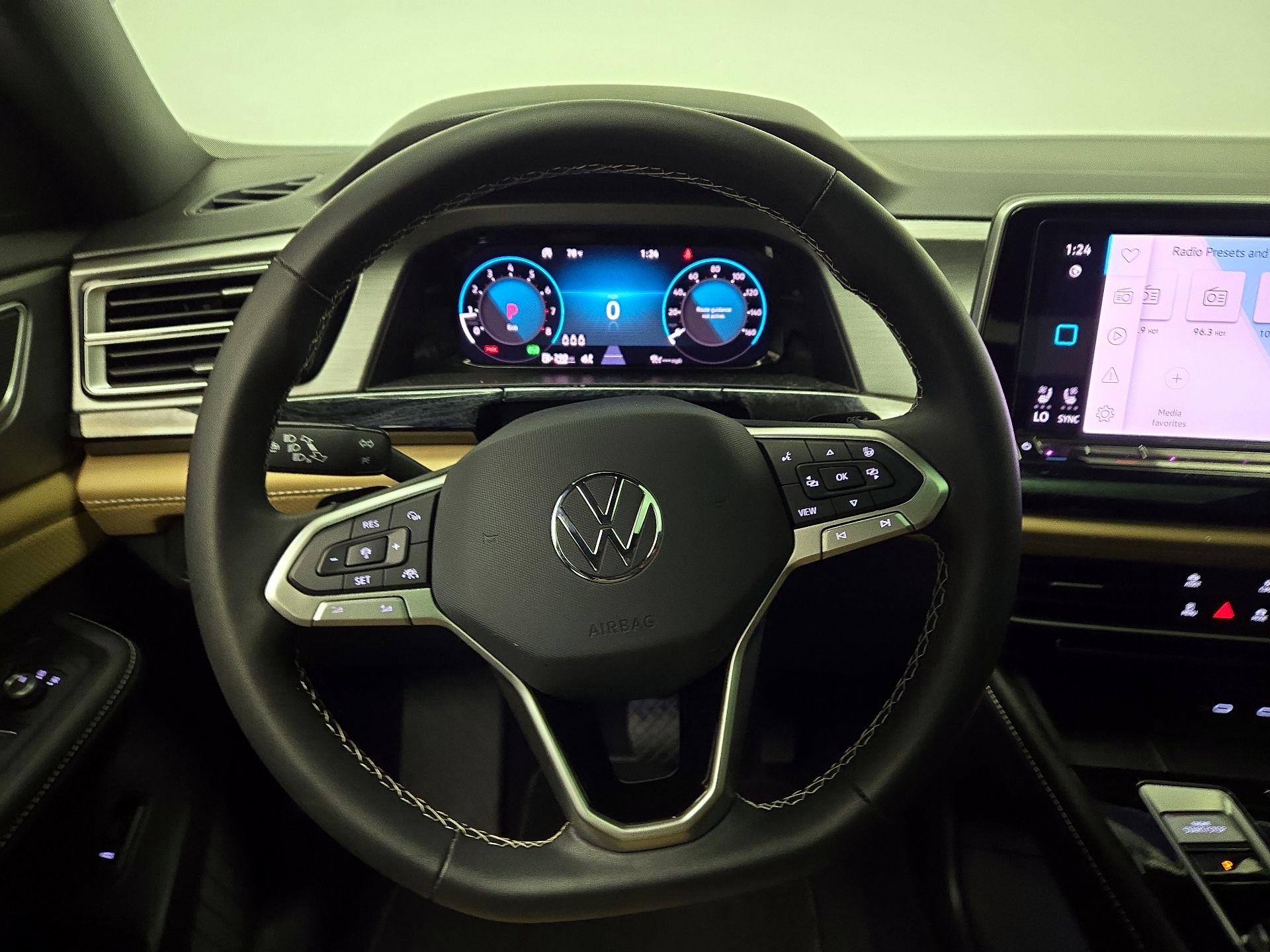 Thumbnail: 2024 Volkswagen Atlas - 10