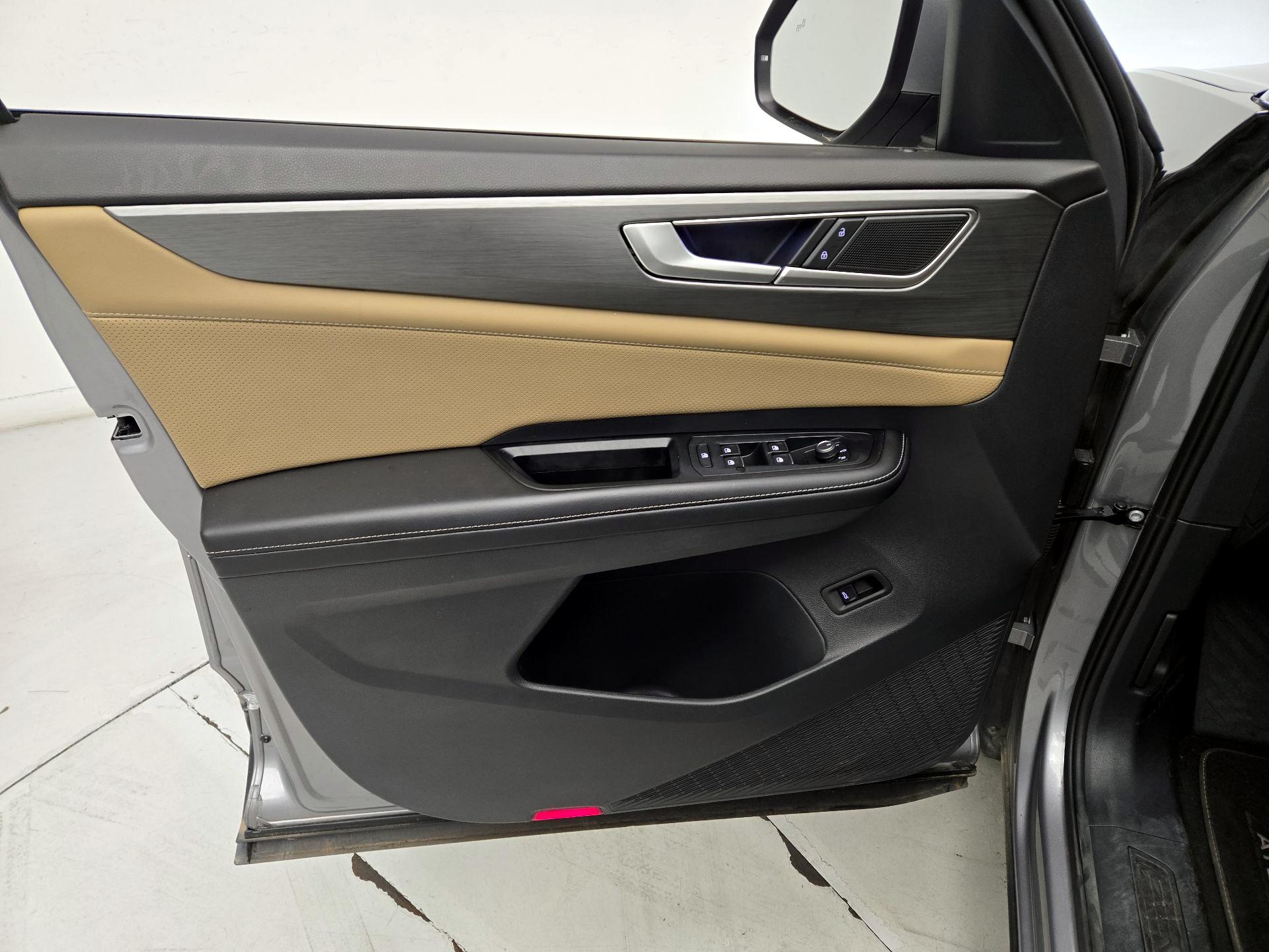 Thumbnail: 2024 Volkswagen Atlas - 12