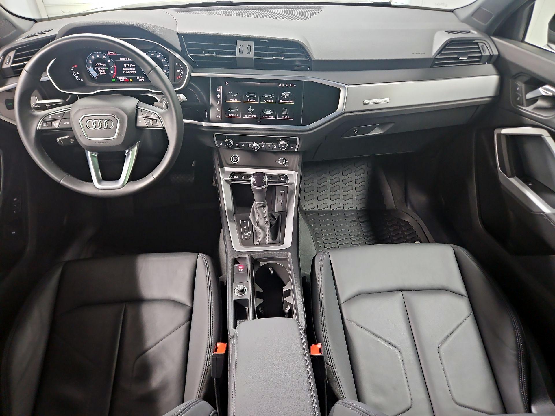 Thumbnail: 2023 Audi Q3 - 9